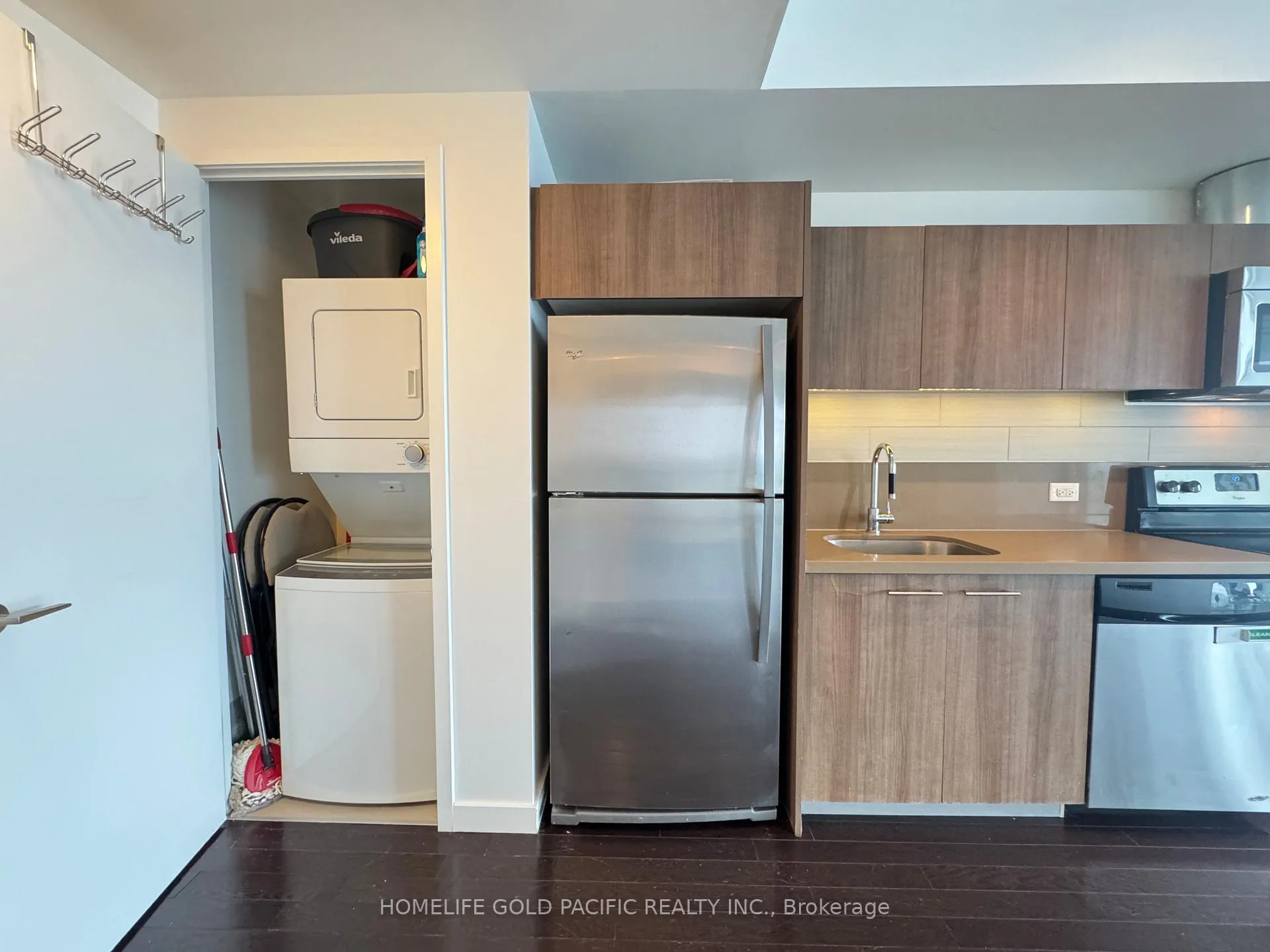 Photo 4 of Unit 2309, 390 Cherry Street, Toronto, Waterfront Communities — HOMEH