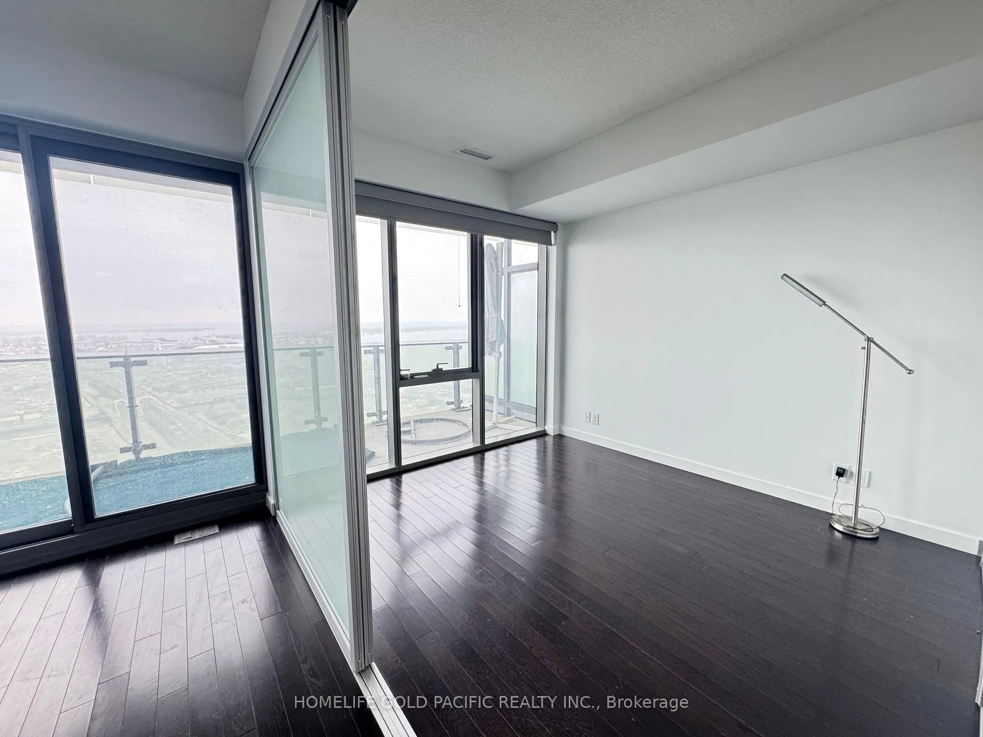 Photo 5 of Unit 2309, 390 Cherry Street, Toronto, Waterfront Communities — HOMEH