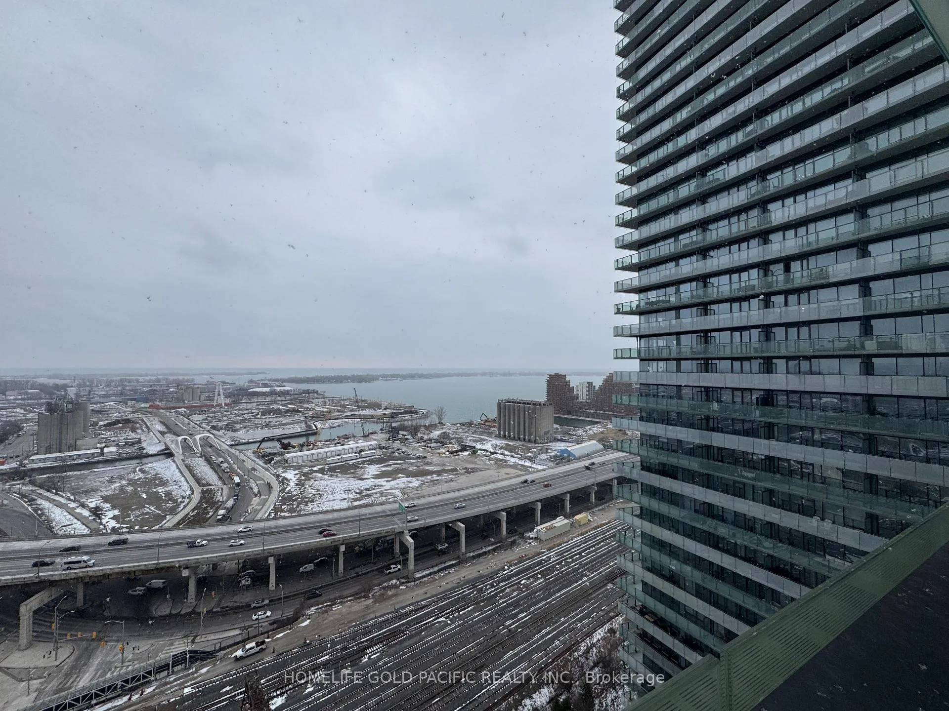 Photo 16 of Unit 2309, 390 Cherry Street, Toronto, Waterfront Communities — HOMEH