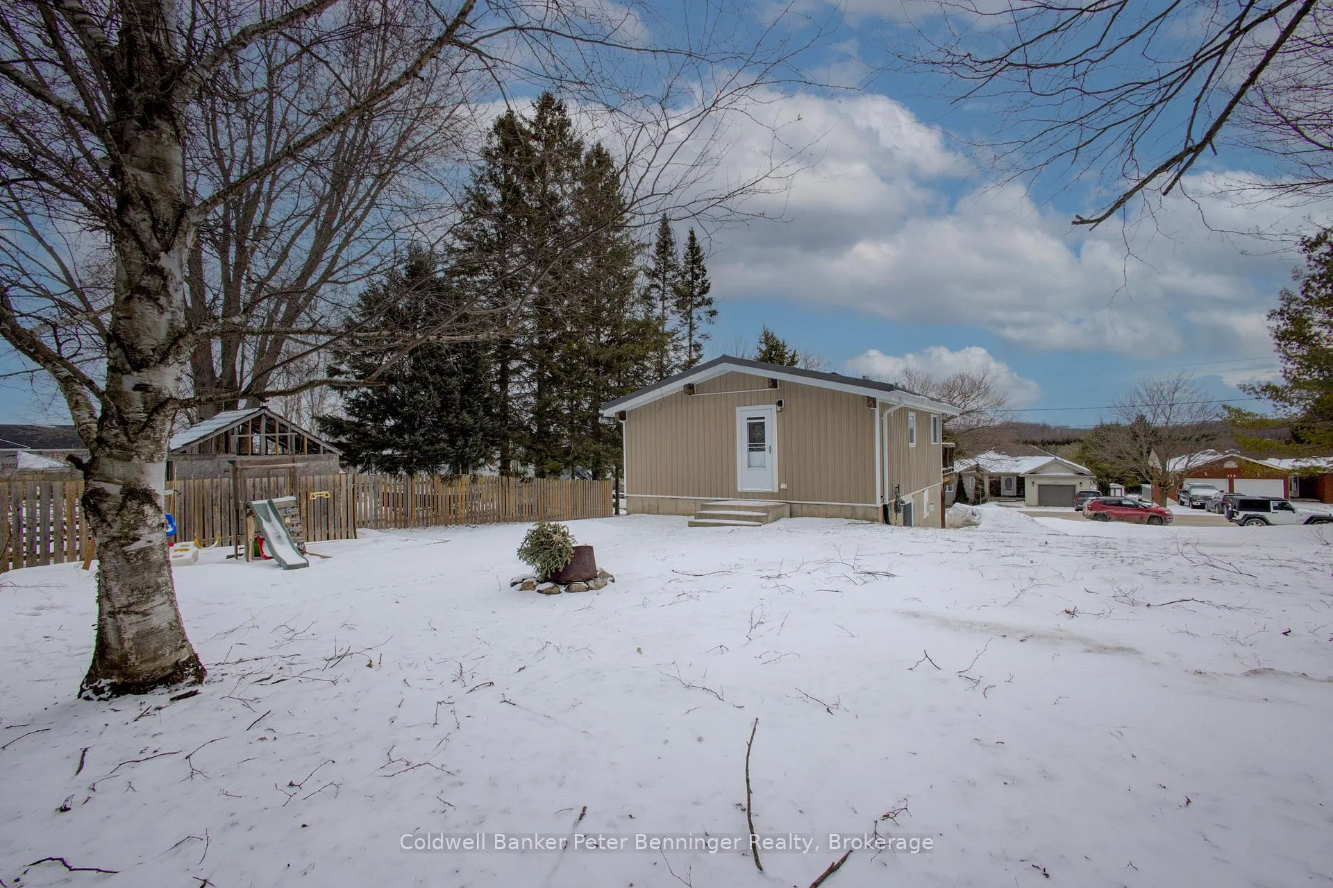 Photo 35 of 182 James Street, Arran-Elderslie — HOMEH