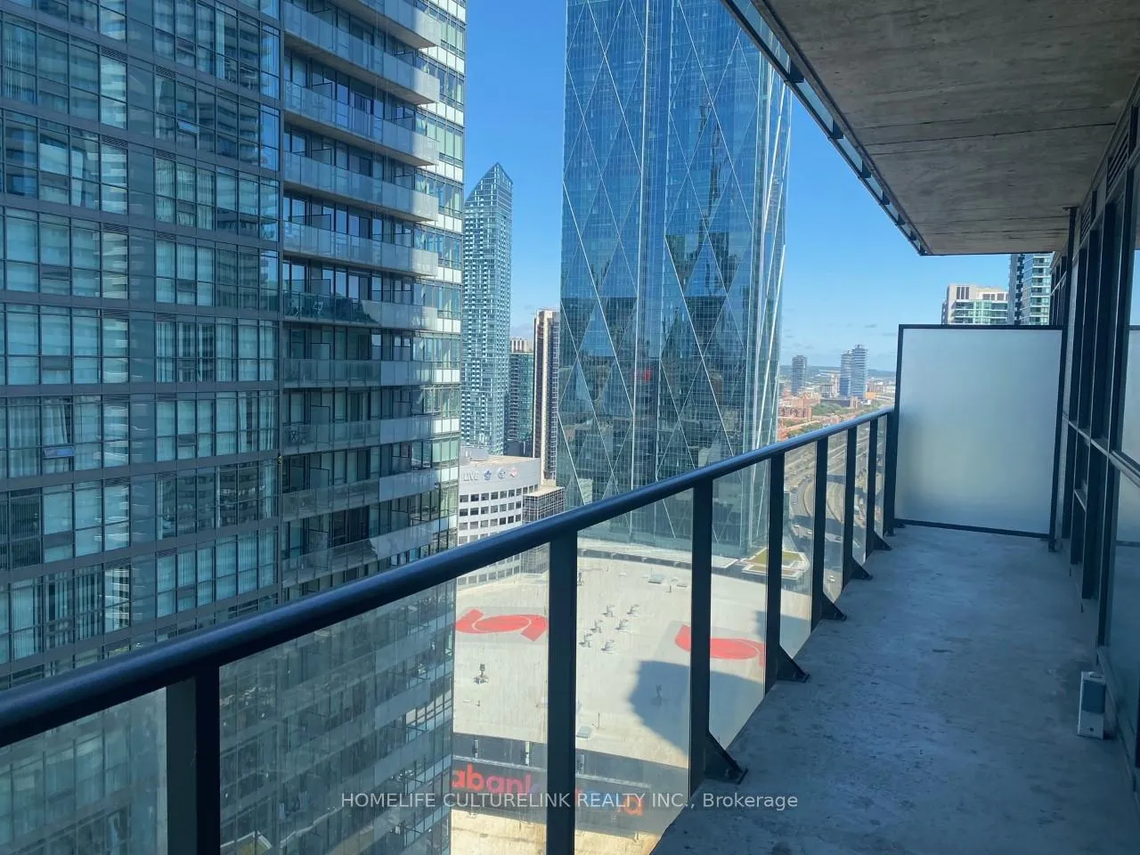 Photo 5 of Unit 2703, 55 Bremner Boulevard, Toronto, Waterfront Communities — HOMEH