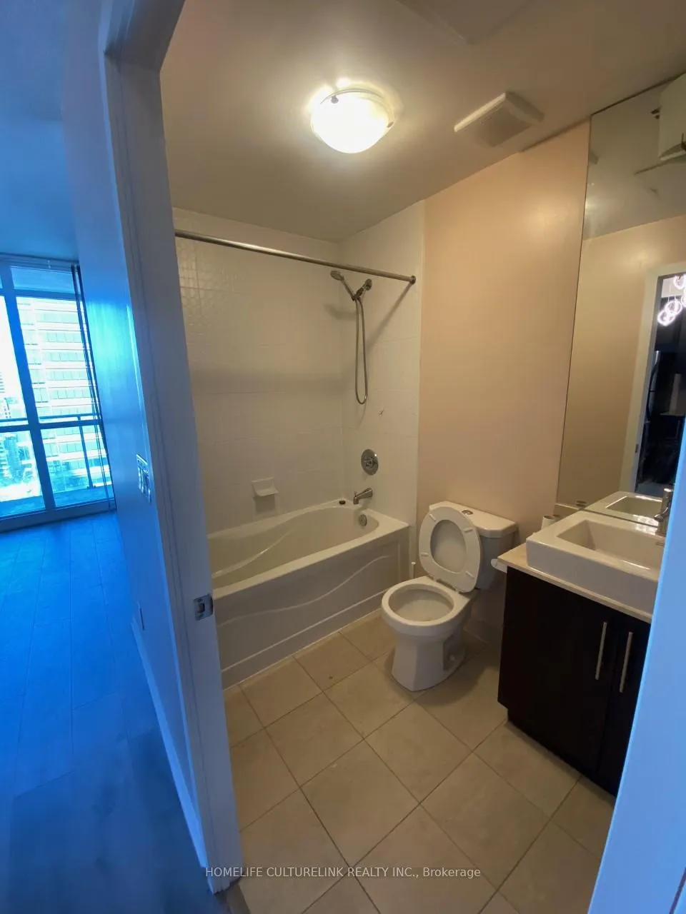 Photo 9 of Unit 2703, 55 Bremner Boulevard, Toronto, Waterfront Communities — HOMEH