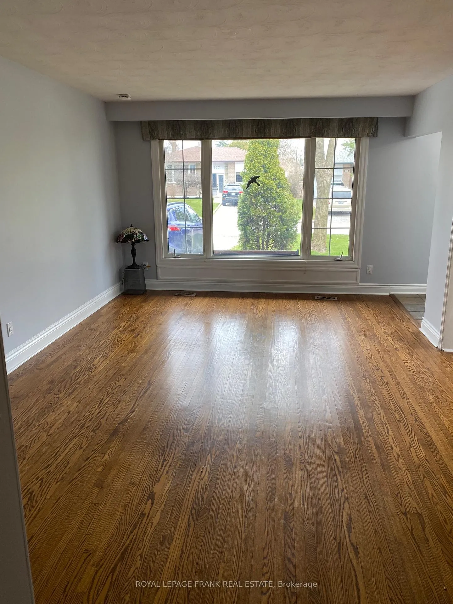 Photo 5 of 226 Parlette Avenue, Scarborough, Rouge — HOMEH