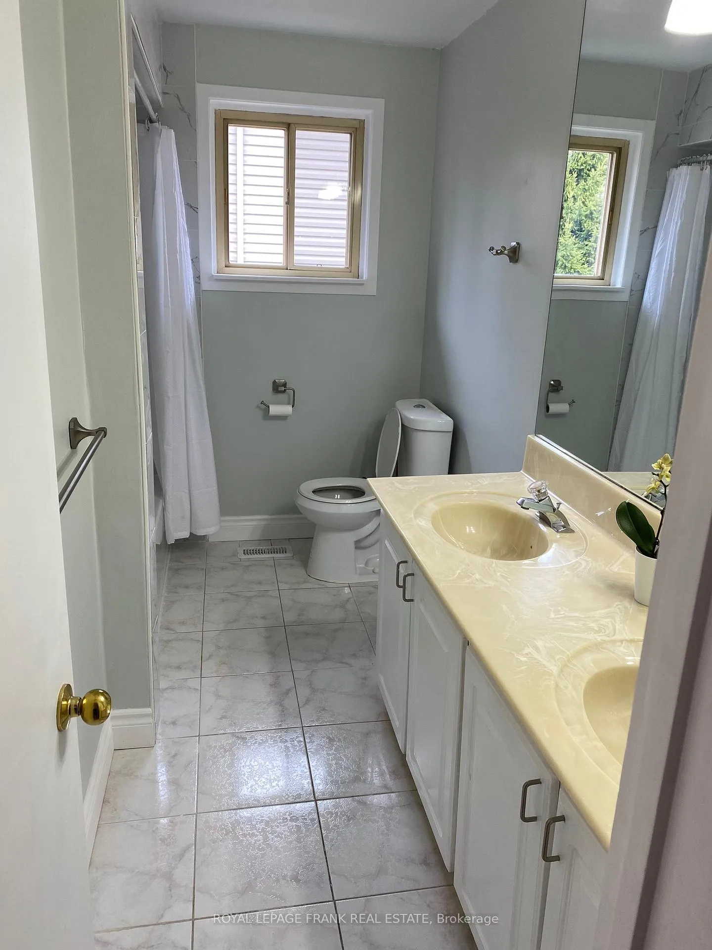 Photo 9 of 226 Parlette Avenue, Scarborough, Rouge — HOMEH