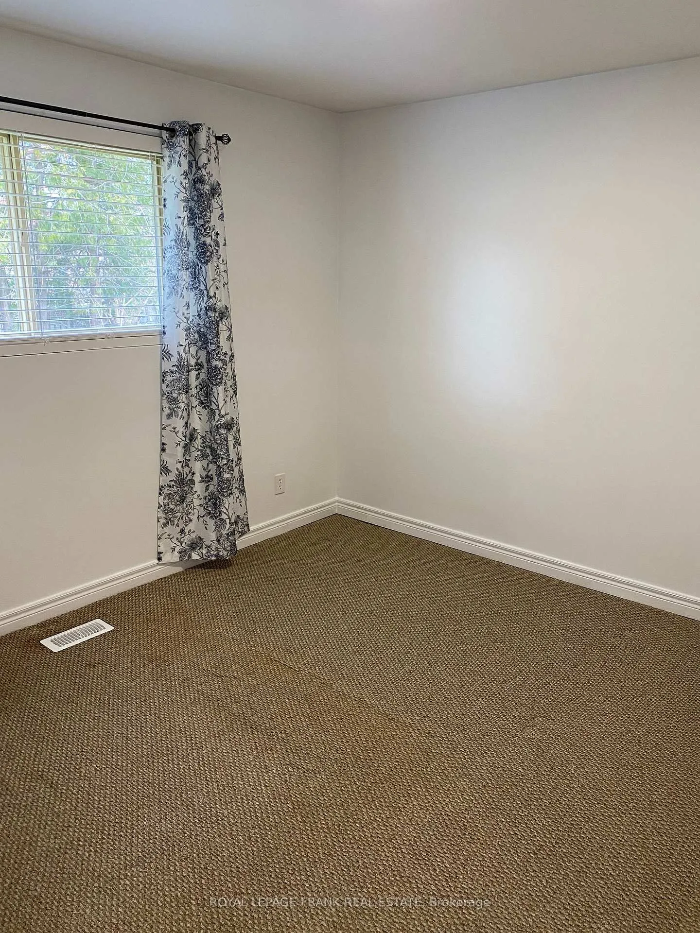 Photo 13 of 226 Parlette Avenue, Scarborough, Rouge — HOMEH