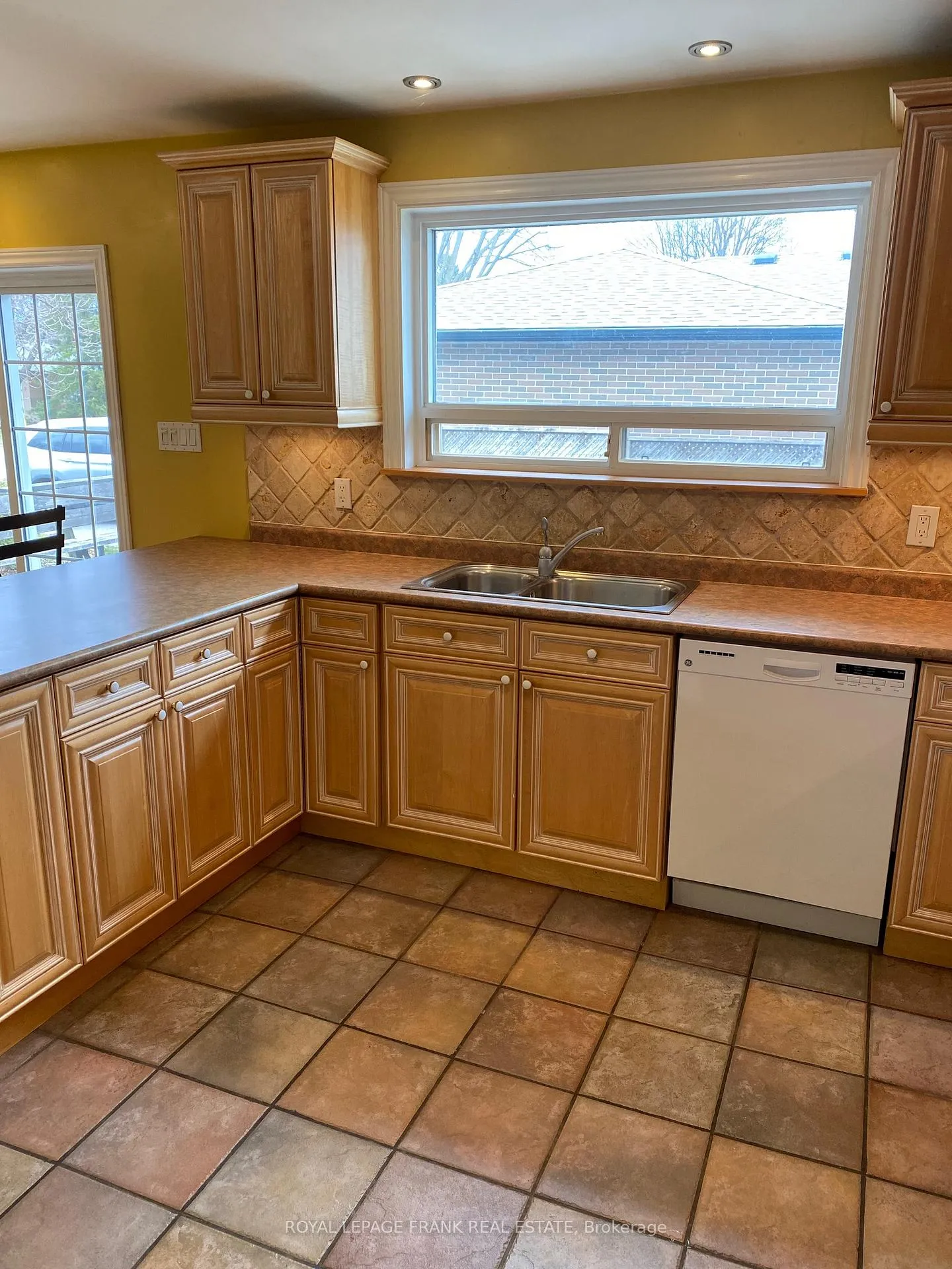 Photo 19 of 226 Parlette Avenue, Scarborough, Rouge — HOMEH