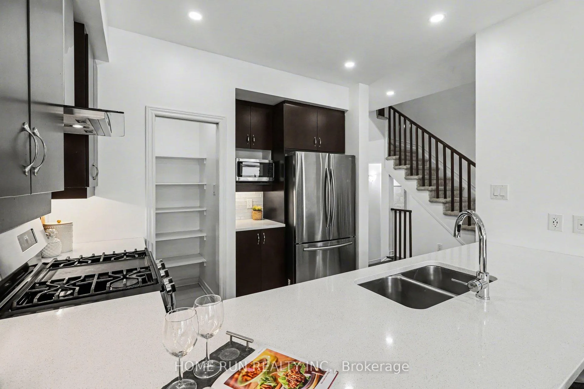 Photo 5 of 229 Dolce Crescent, Ottawa, Riverside South/Gloucester Glen — HOMEH