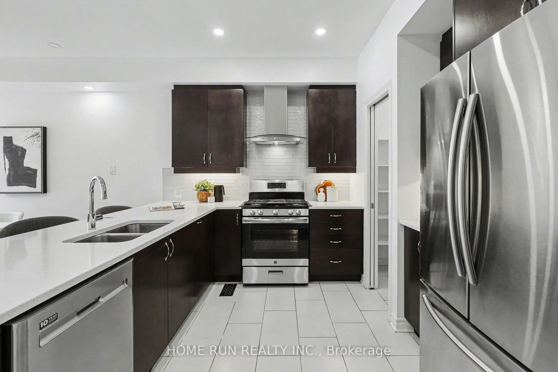Photo 6 of 229 Dolce Crescent, Ottawa, Riverside South/Gloucester Glen — HOMEH