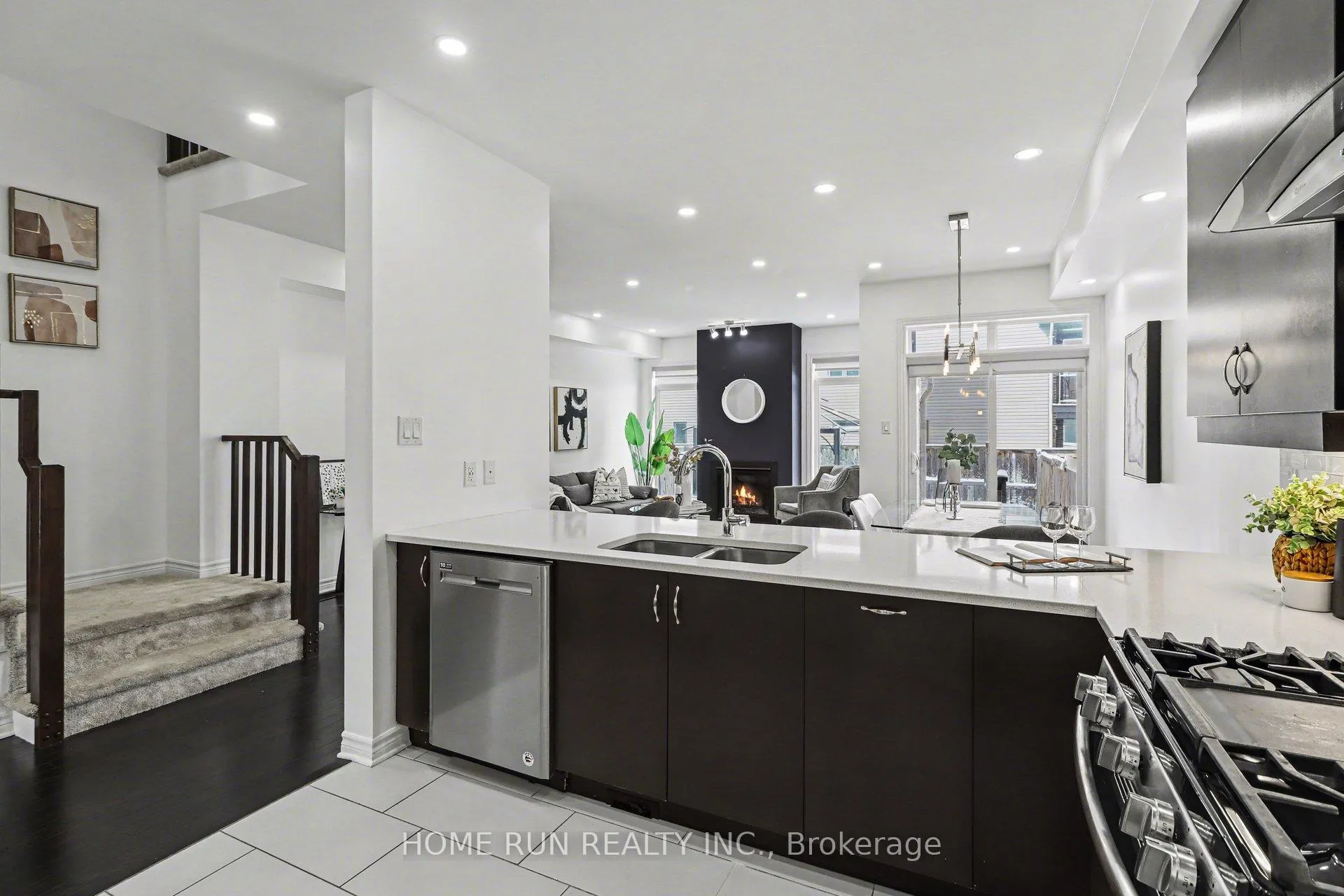 Photo 9 of 229 Dolce Crescent, Ottawa, Riverside South/Gloucester Glen — HOMEH