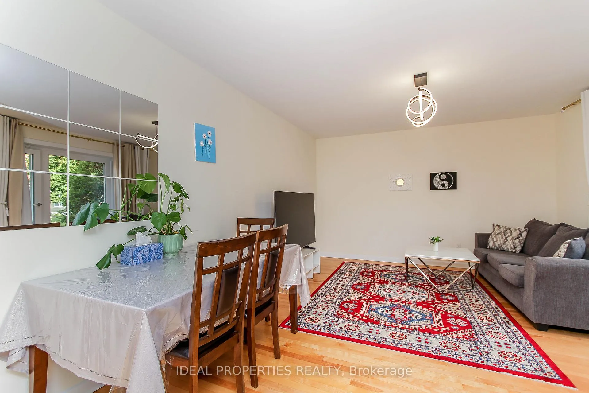 Photo 8 of Unit A, 2034 Saunderson Drive, Ottawa, Elmvale Acres — HOMEH