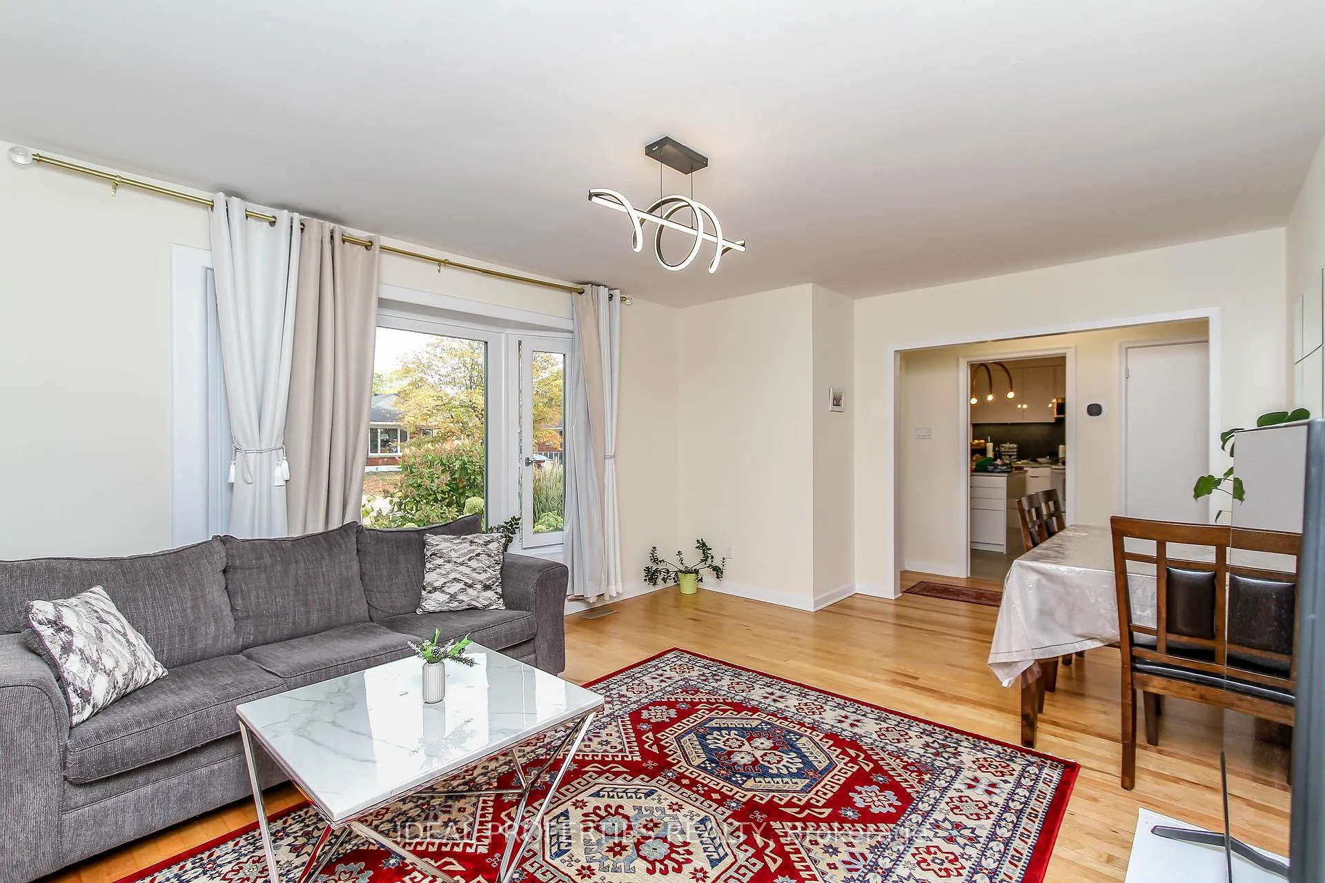 Photo 11 of Unit A, 2034 Saunderson Drive, Ottawa, Elmvale Acres — HOMEH
