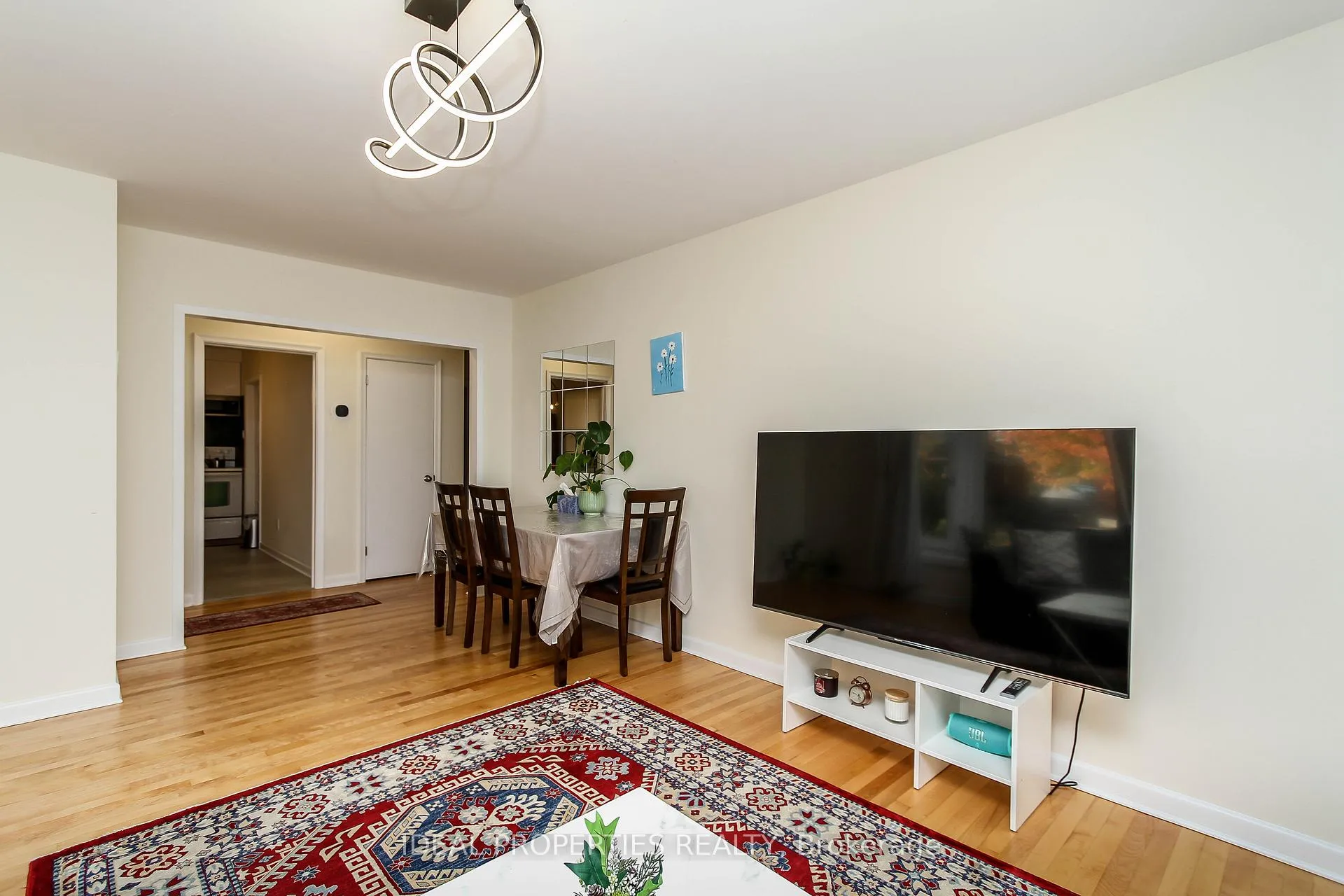 Photo 12 of Unit A, 2034 Saunderson Drive, Ottawa, Elmvale Acres — HOMEH
