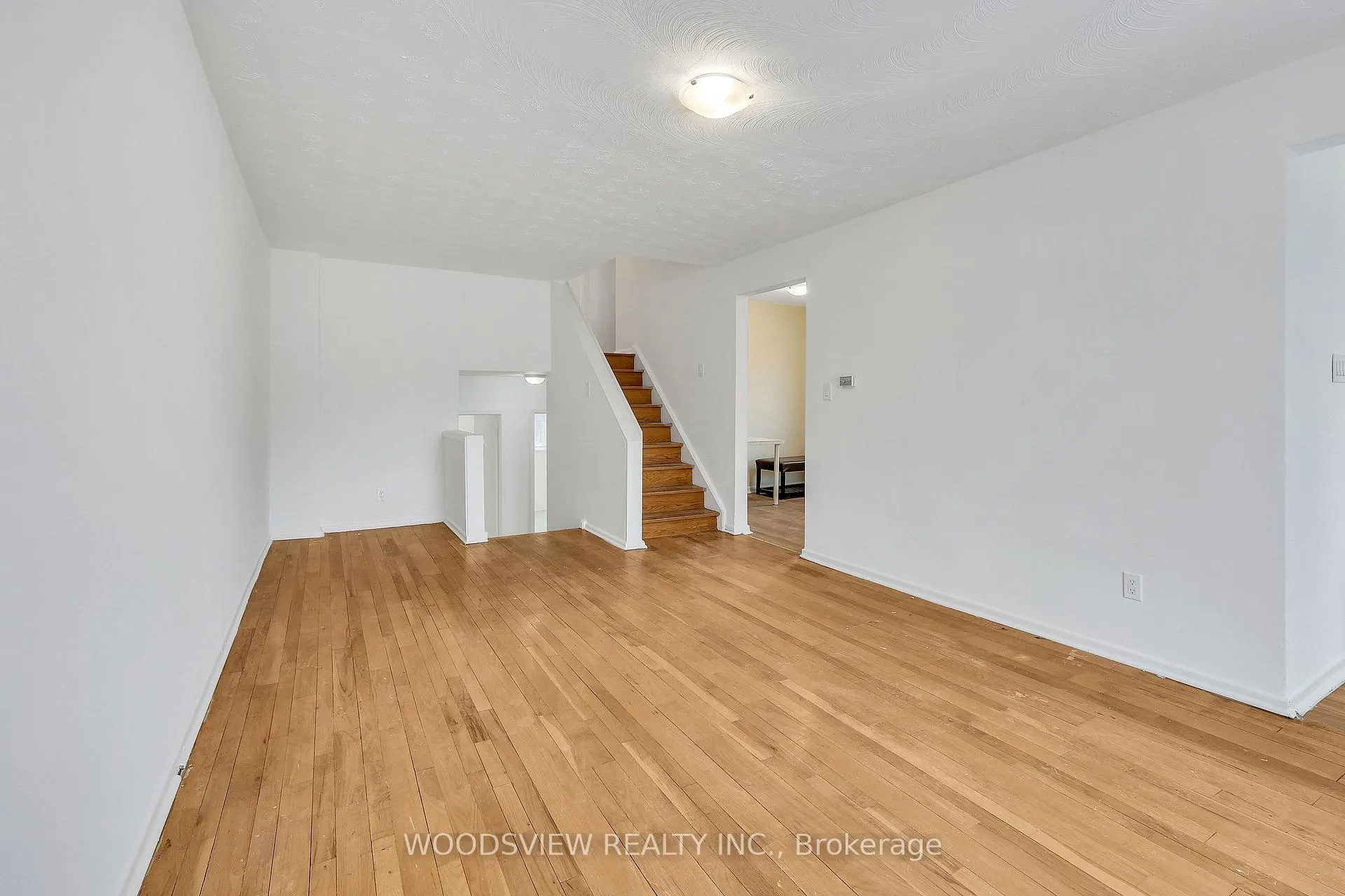 Photo 2 of 56 Lightwood Drive, Etobicoke, Thistletown-Beaumonde Heights — HOMEH