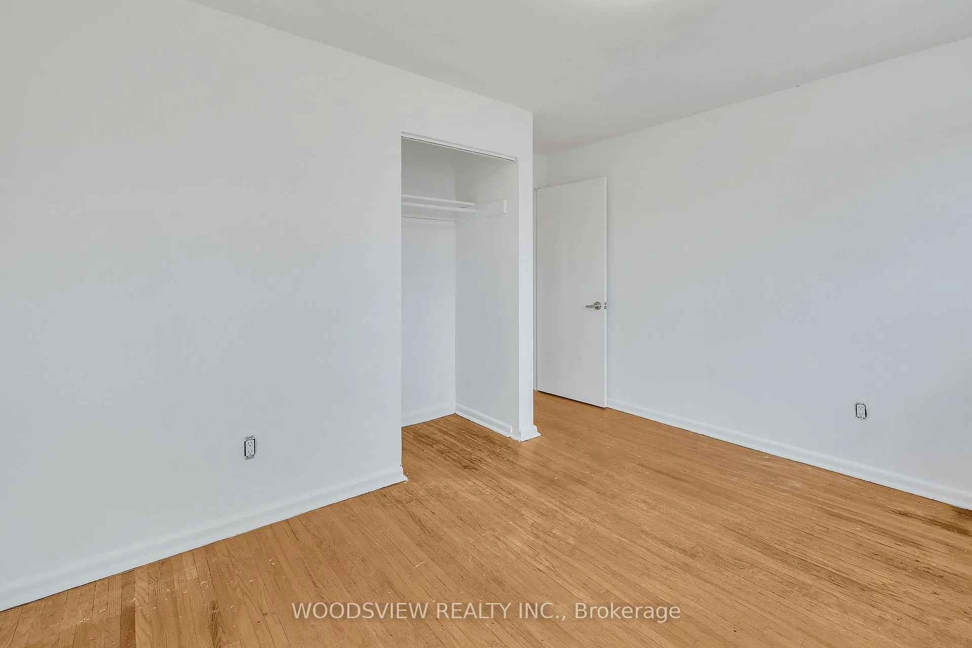 Photo 10 of 56 Lightwood Drive, Etobicoke, Thistletown-Beaumonde Heights — HOMEH