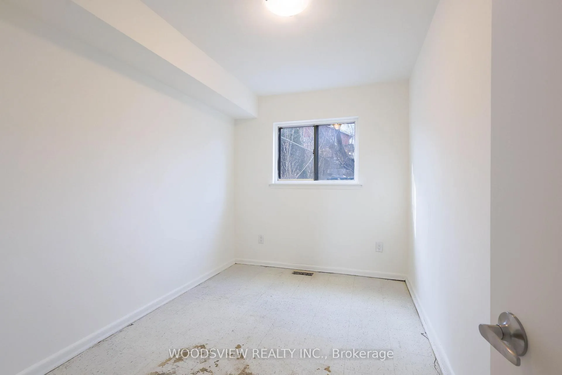 Photo 12 of 56 Lightwood Drive, Etobicoke, Thistletown-Beaumonde Heights — HOMEH