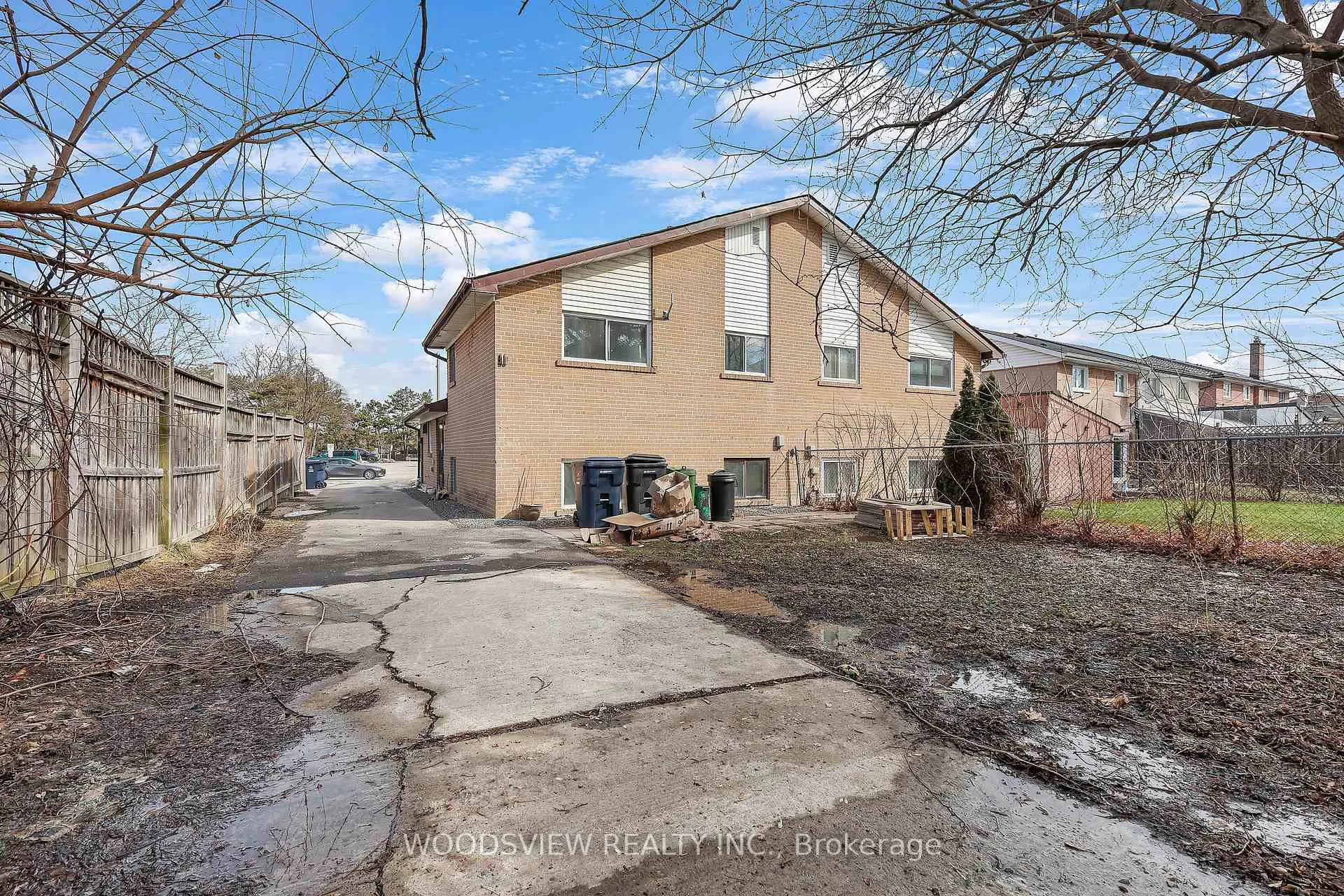 Photo 16 of 56 Lightwood Drive, Etobicoke, Thistletown-Beaumonde Heights — HOMEH