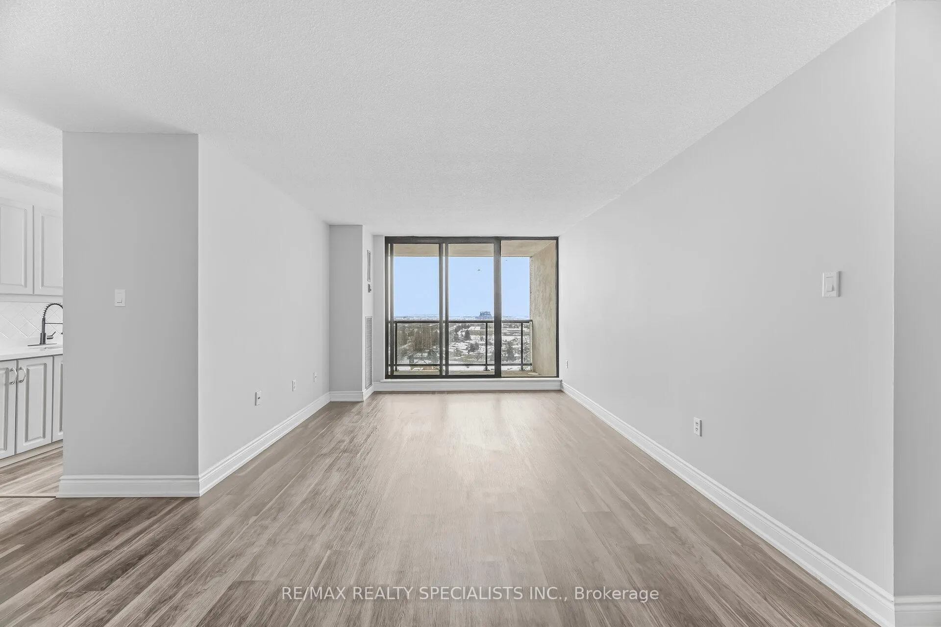 Photo 8 of Unit 1507, 21 Knightsbridge Road, Brampton, Queen Street Corridor — HOMEH