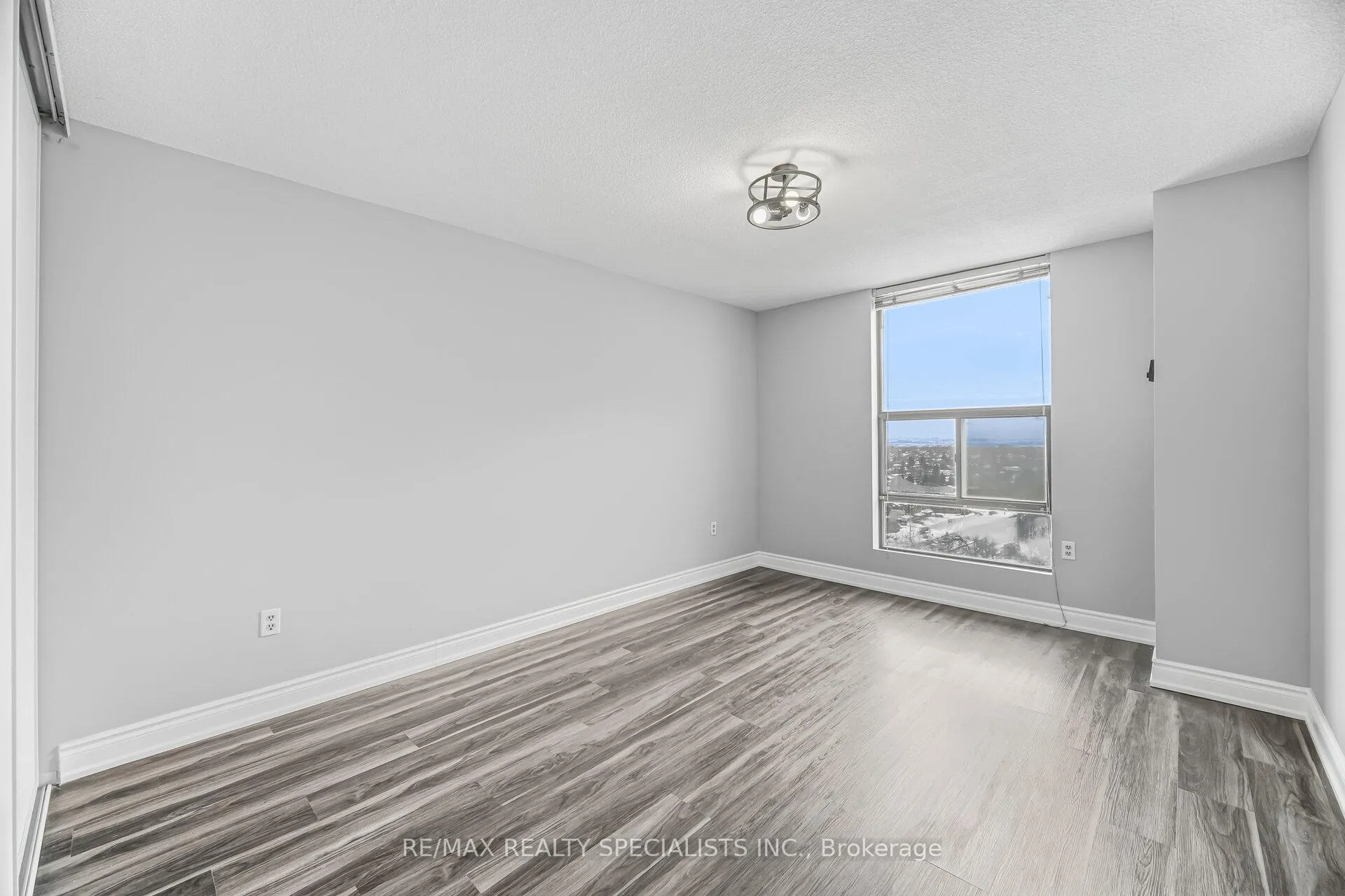 Photo 14 of Unit 1507, 21 Knightsbridge Road, Brampton, Queen Street Corridor — HOMEH