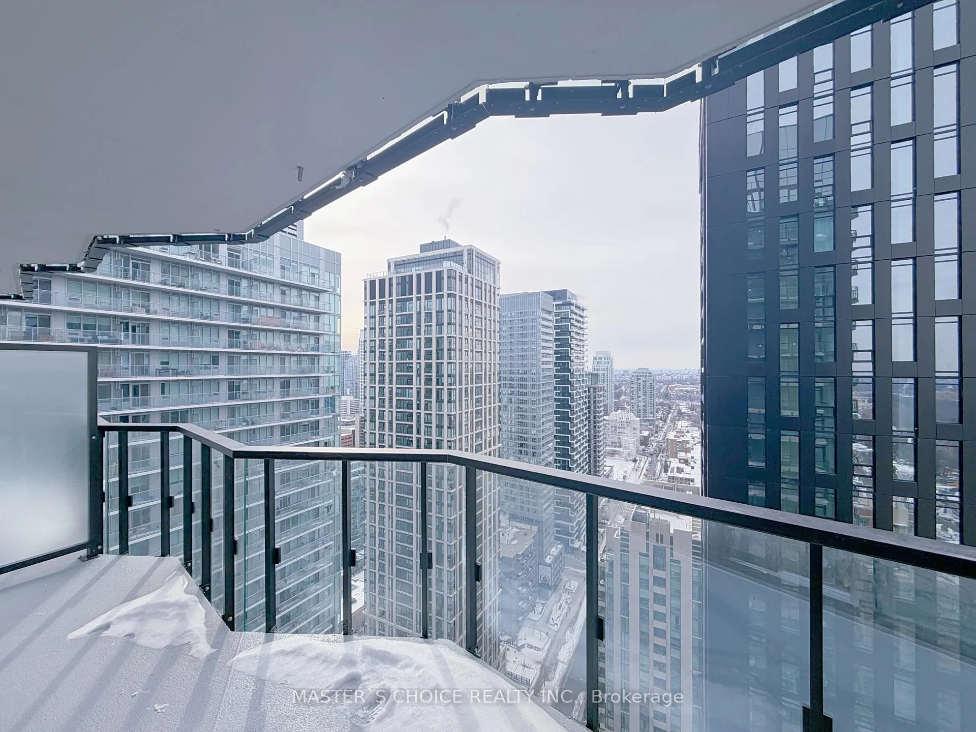 Photo 9 of Unit 3103S, 110 Broadway Avenue, Toronto, Mount Pleasant West — HOMEH