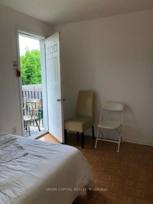 Photo 5 of Unit 2, 2015 Davenport Road, Toronto, Weston-Pellam Park — HOMEH