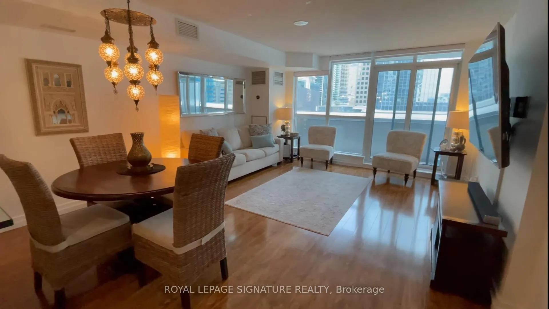 Photo 1 of Unit 402, 8 York Street, Toronto, Waterfront Communities — HOMEH