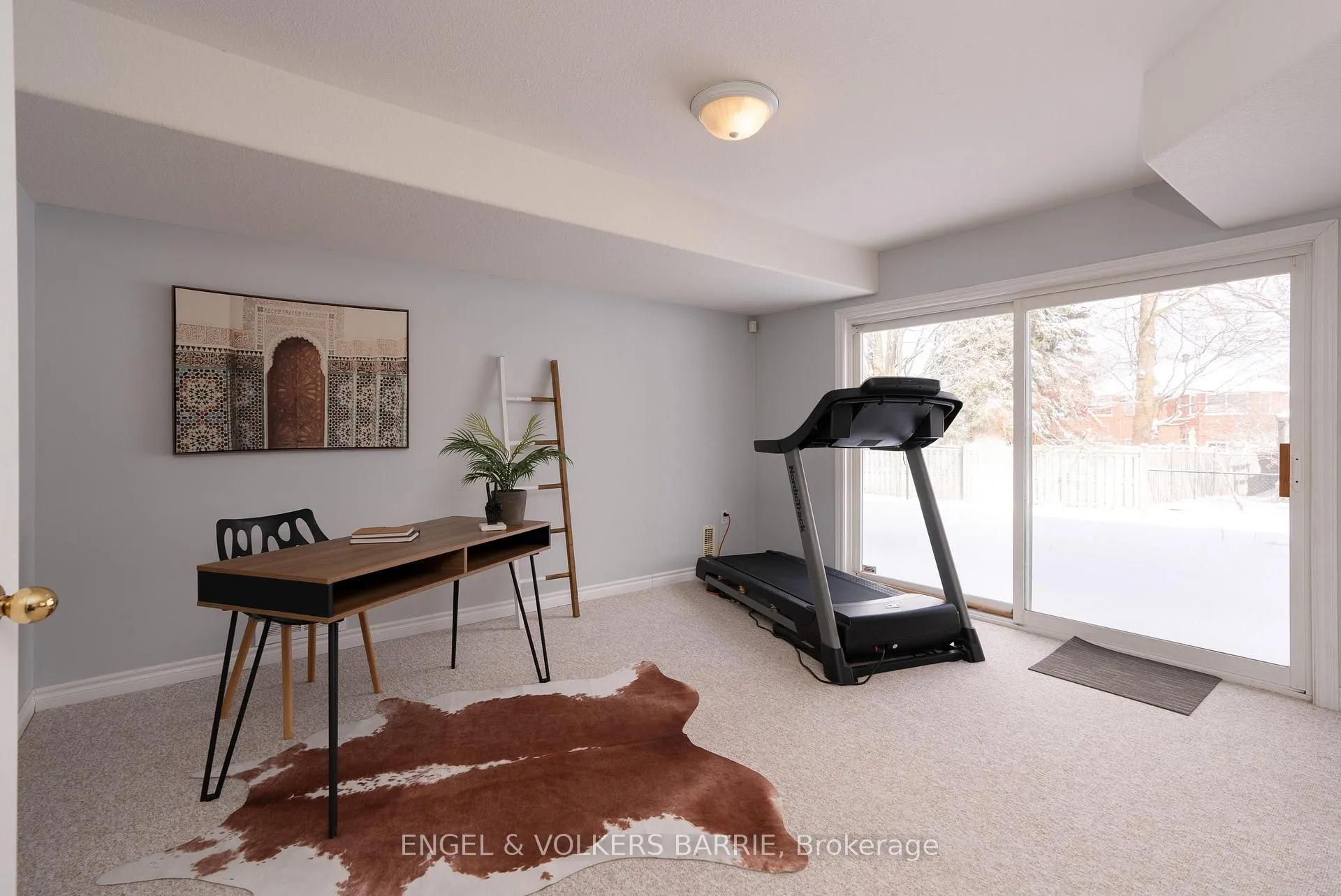 Photo 29 of 302 Livingstone Street E, Barrie, Little Lake — HOMEH