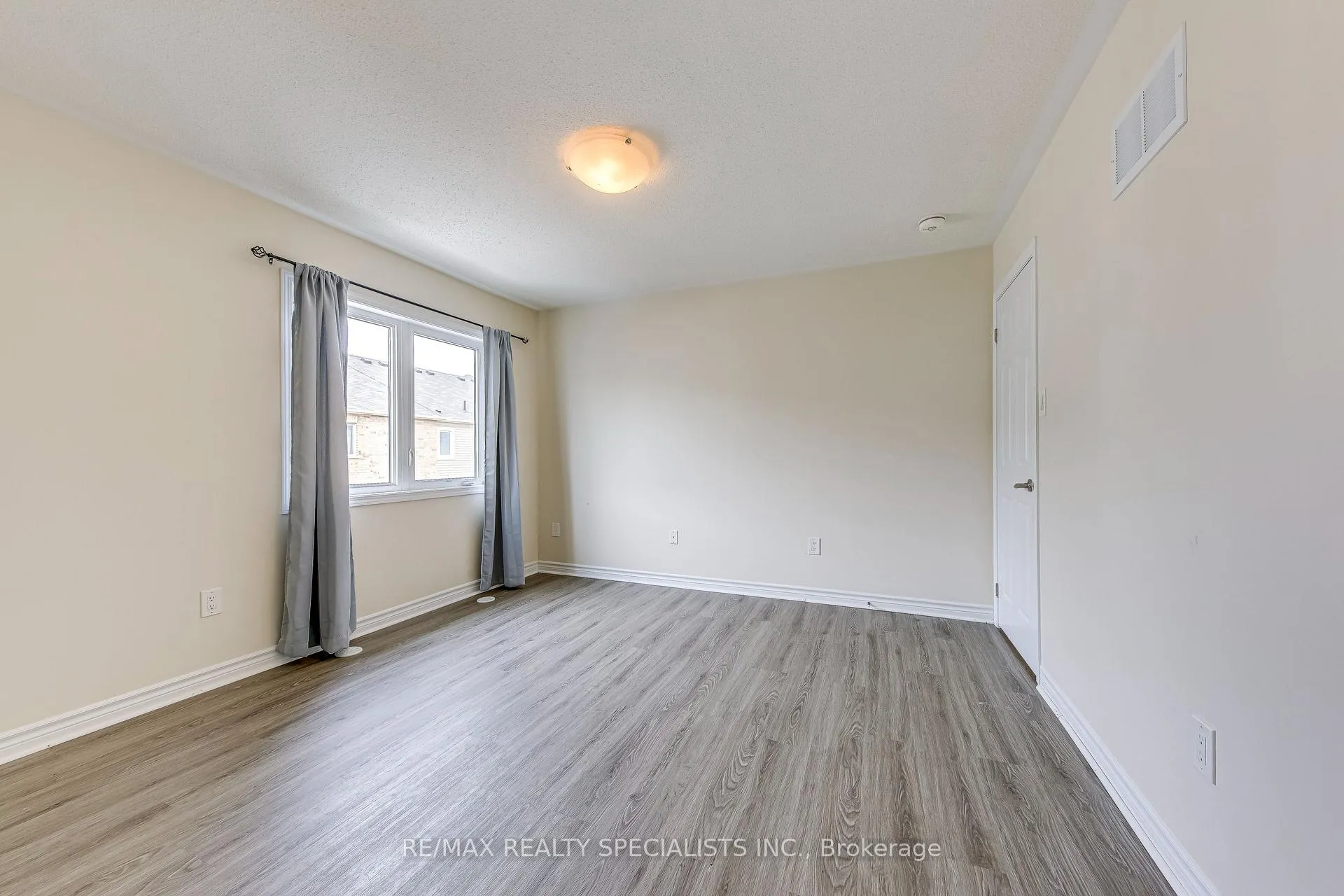 Photo 25 of 67 Metro Crescent, Brampton, Northwest Brampton — HOMEH