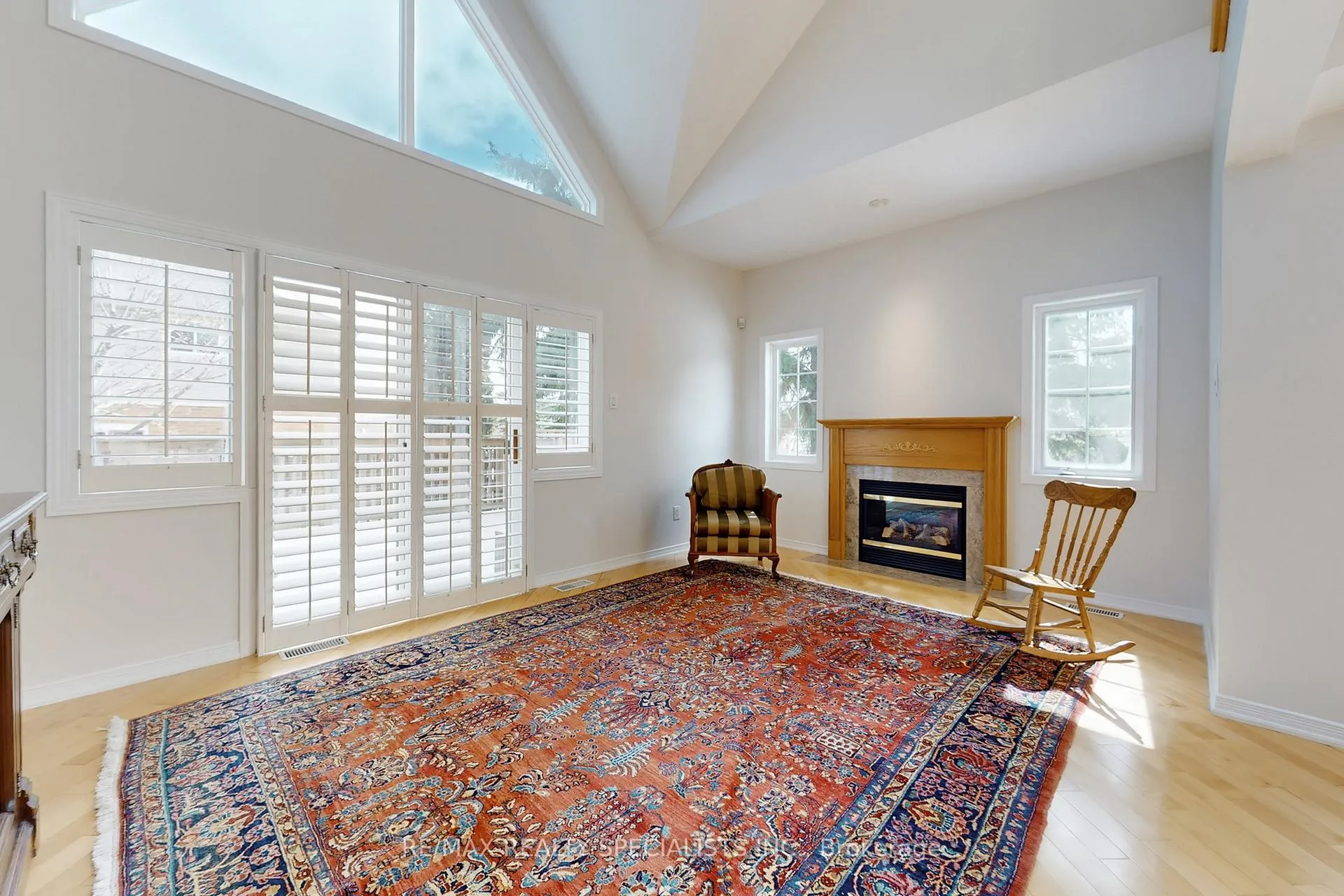 Photo 10 of Unit 1, 212 Stonehenge Drive, Hamilton, Ancaster — HOMEH