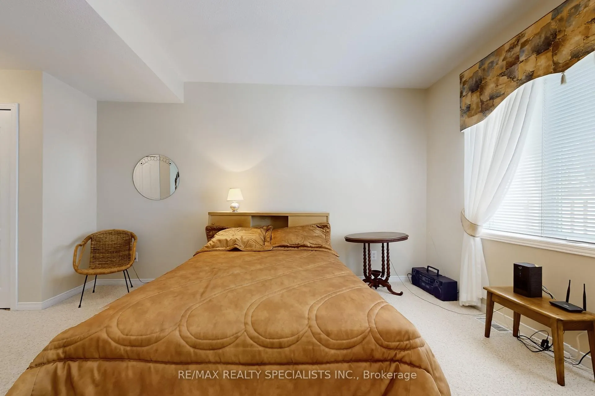 Photo 13 of Unit 1, 212 Stonehenge Drive, Hamilton, Ancaster — HOMEH