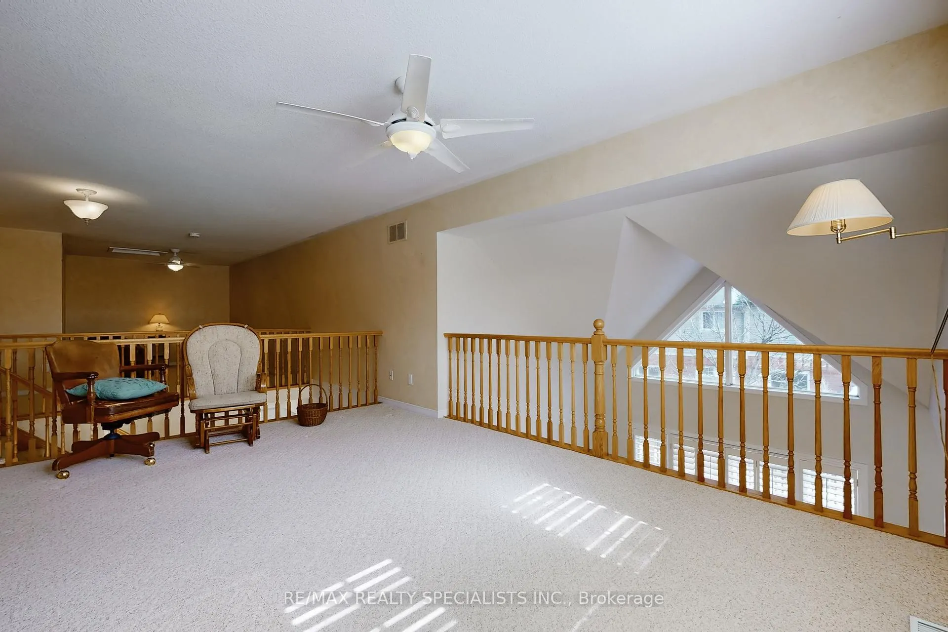 Photo 21 of Unit 1, 212 Stonehenge Drive, Hamilton, Ancaster — HOMEH