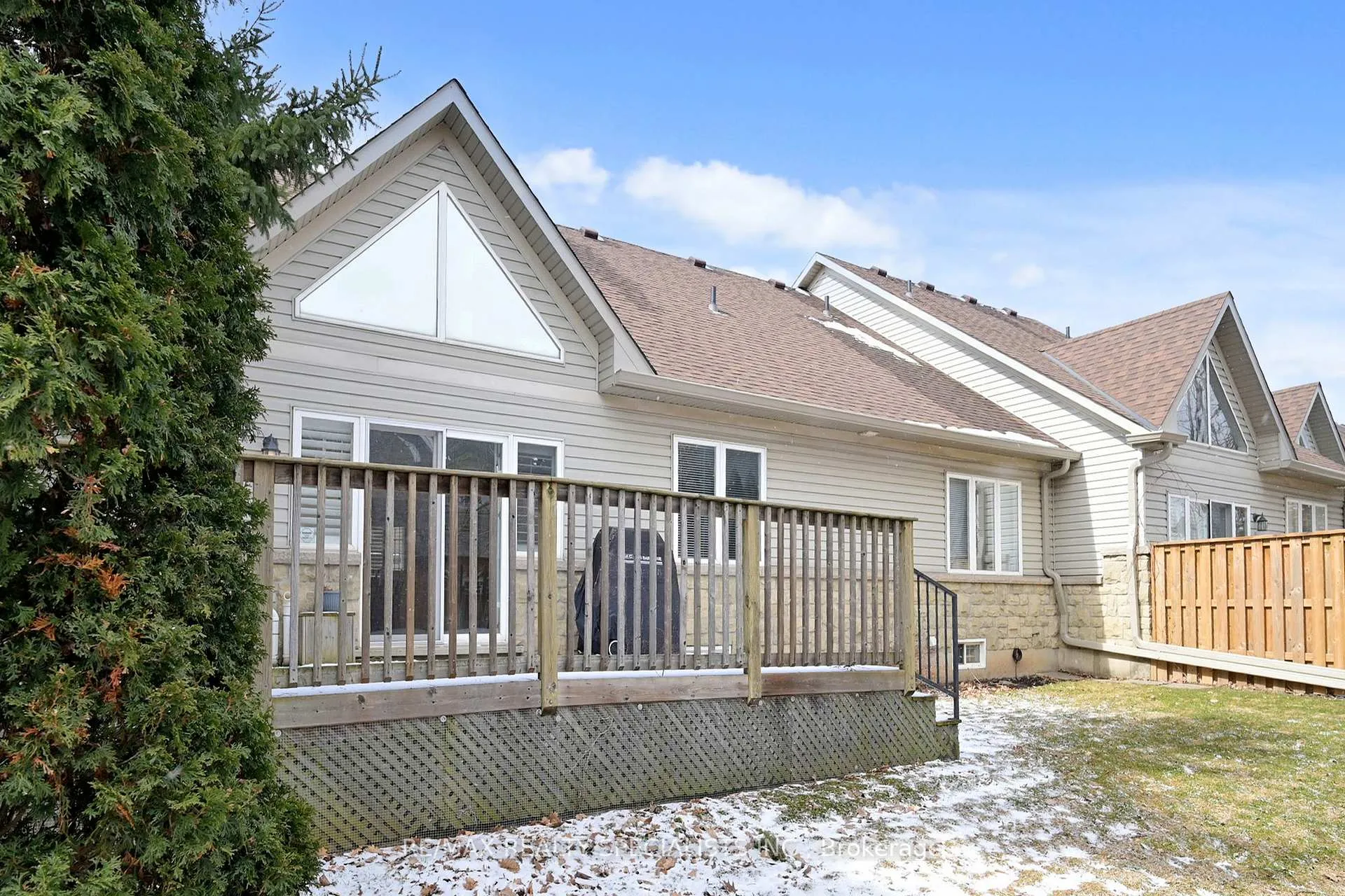 Photo 25 of Unit 1, 212 Stonehenge Drive, Hamilton, Ancaster — HOMEH