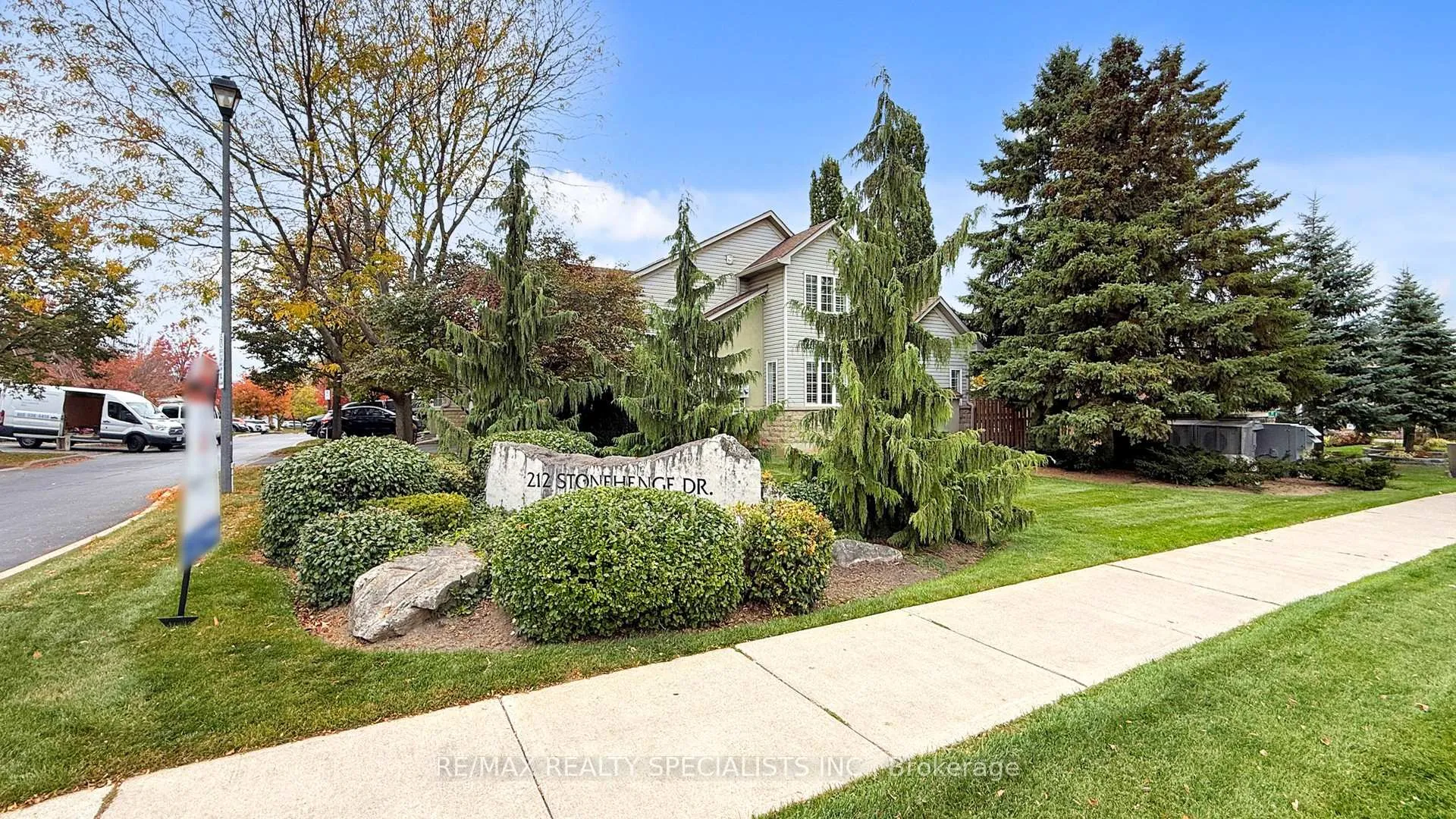 Photo 28 of Unit 1, 212 Stonehenge Drive, Hamilton, Ancaster — HOMEH