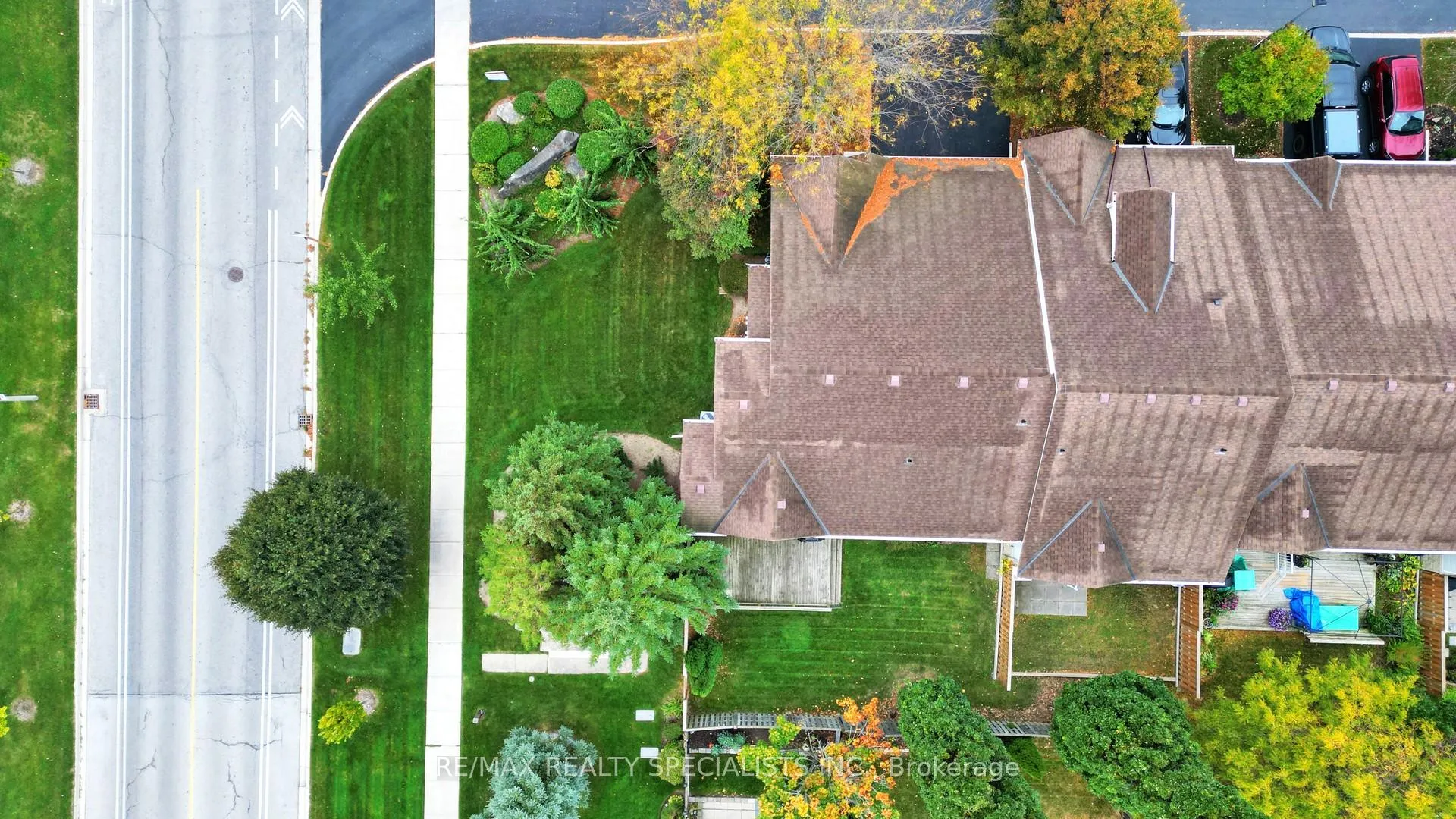 Photo 30 of Unit 1, 212 Stonehenge Drive, Hamilton, Ancaster — HOMEH