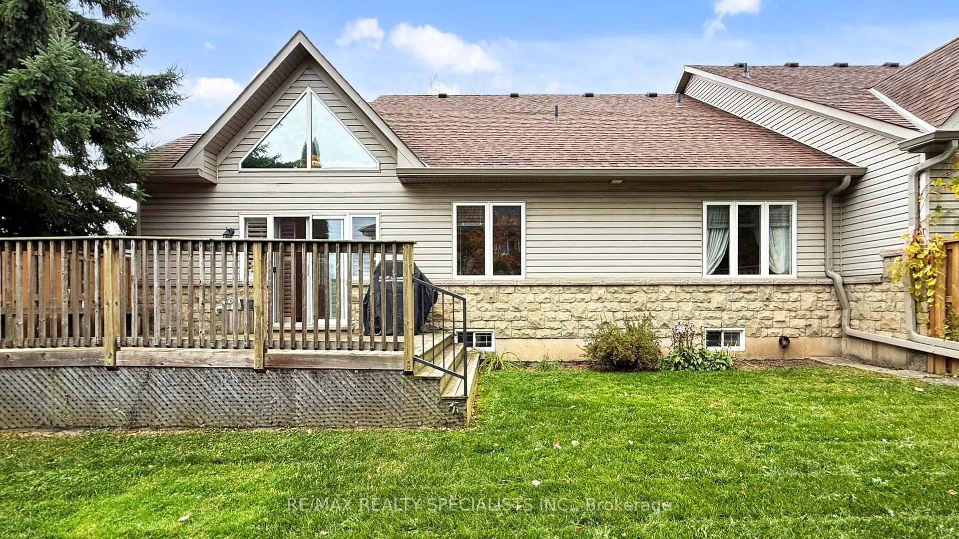 Photo 35 of Unit 1, 212 Stonehenge Drive, Hamilton, Ancaster — HOMEH
