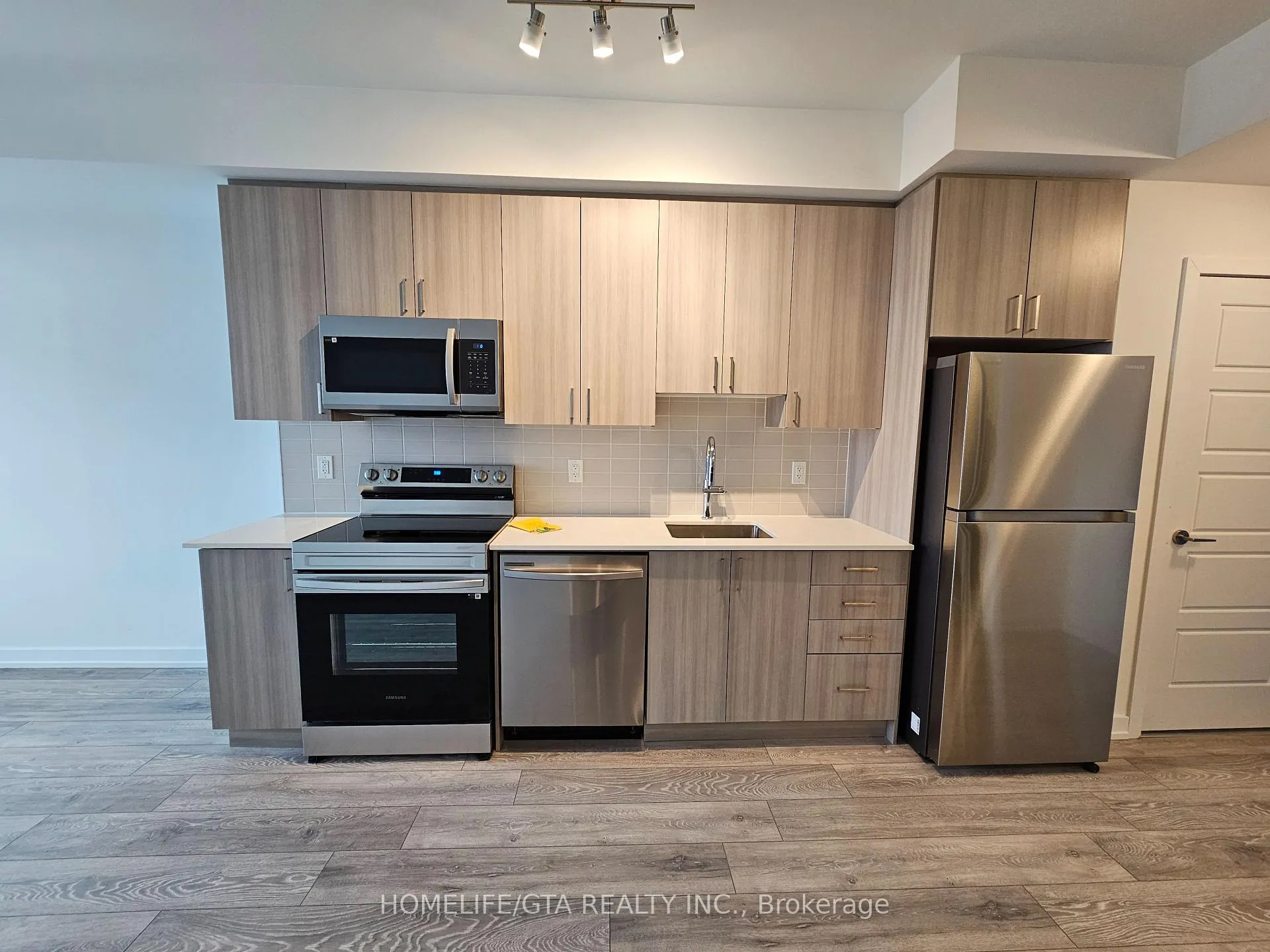 Photo 13 of Unit 2201, 1455 Celebration Drive, Pickering, Bay Ridges — HOMEH