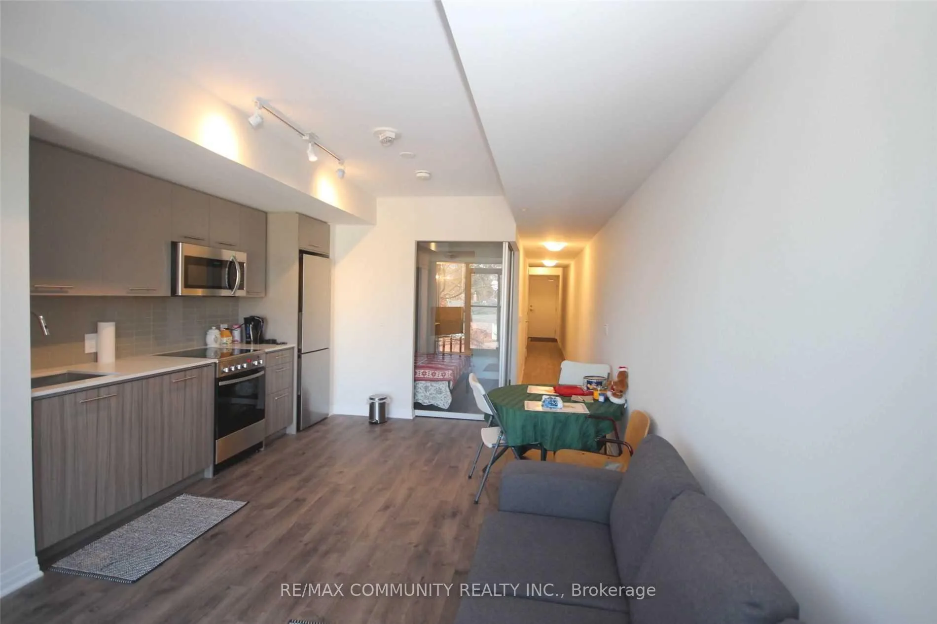 Photo 8 of Unit 303, 1630 Queen Street E, Toronto, The Beaches — HOMEH