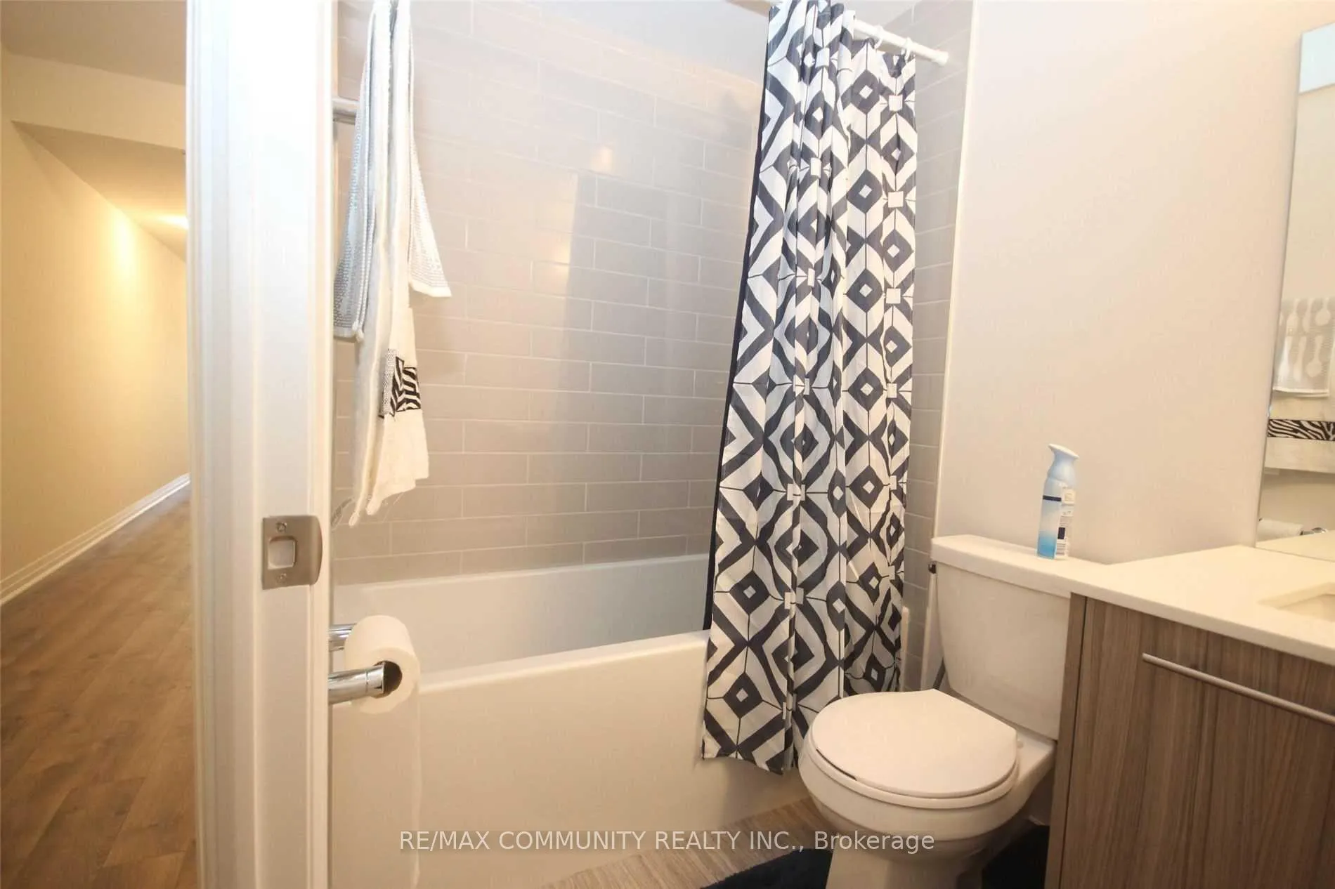 Photo 23 of Unit 303, 1630 Queen Street E, Toronto, The Beaches — HOMEH