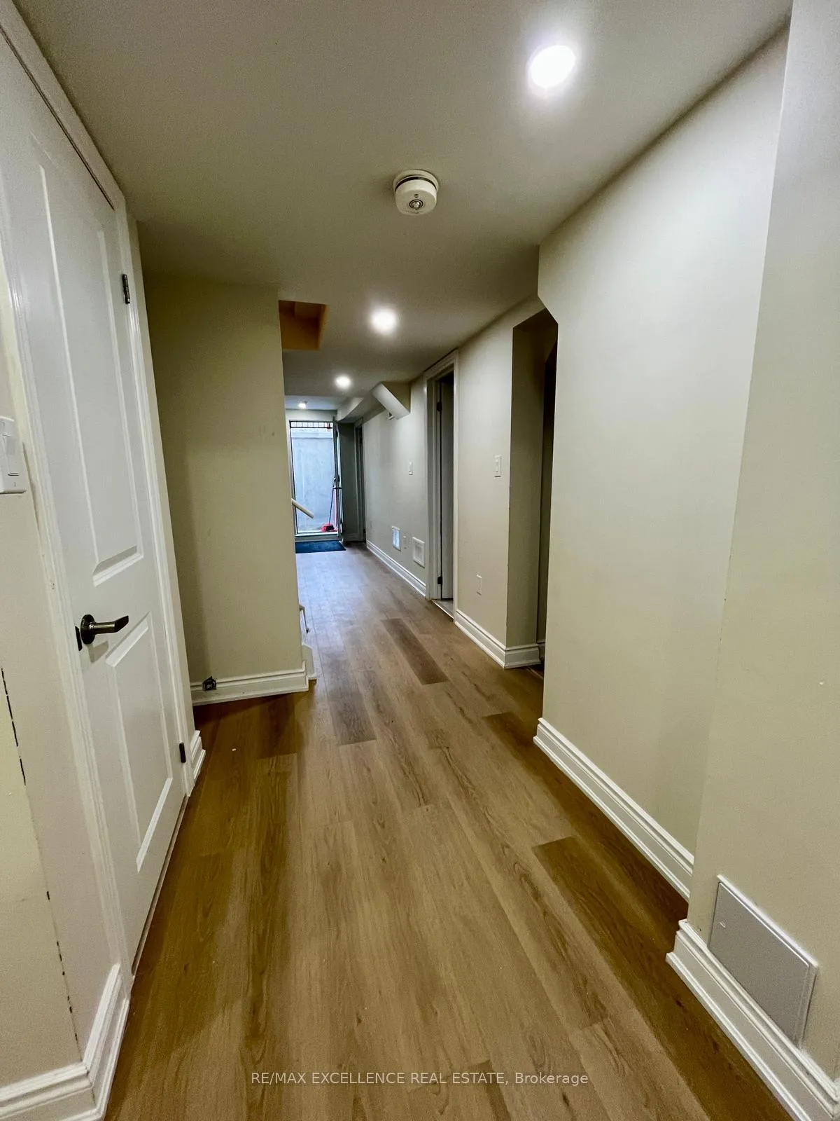 Photo 11 of 27 Bachelor Street, Brampton, Northwest Brampton — HOMEH