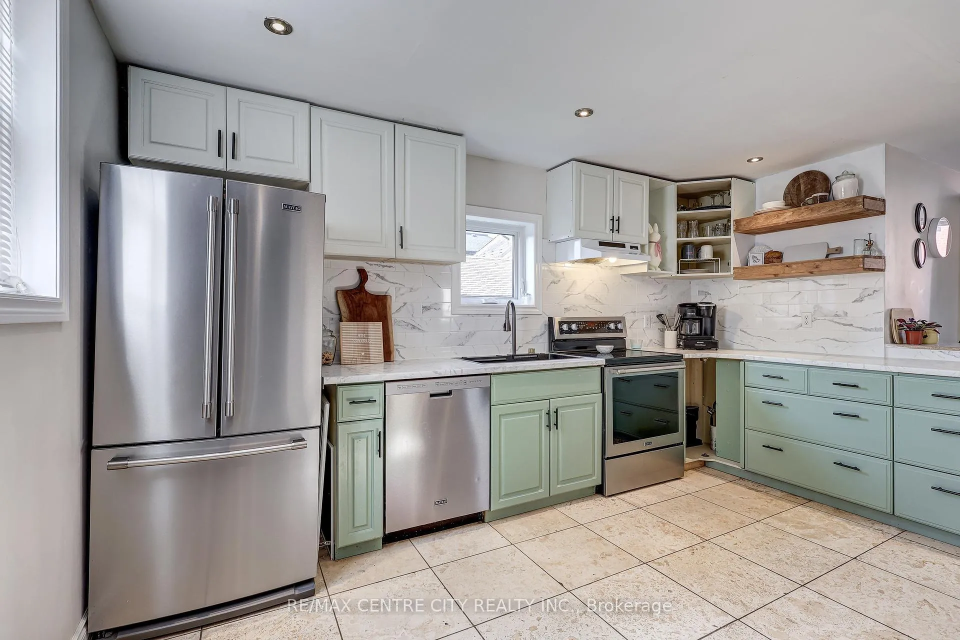 Photo 17 of 24 St Annes Place, St. Thomas — HOMEH
