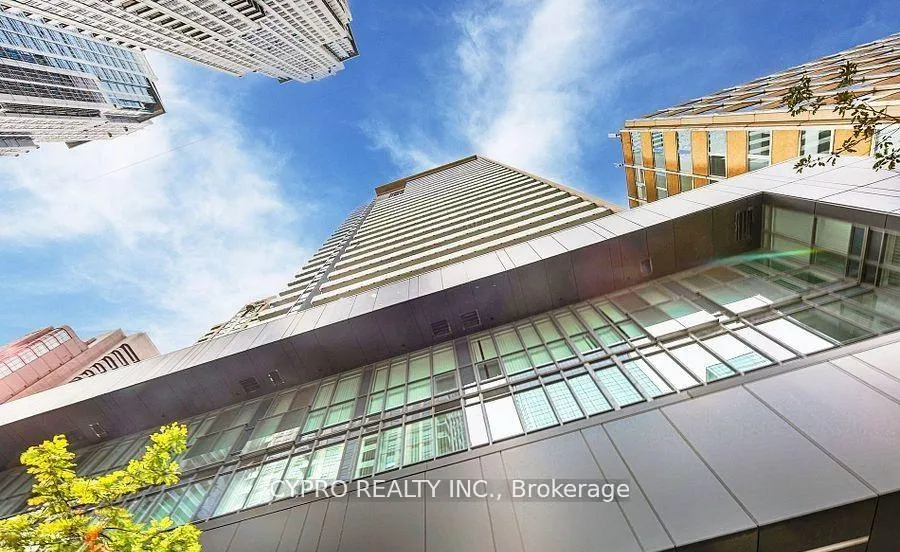 Front of Unit 601, 770 Bay Street