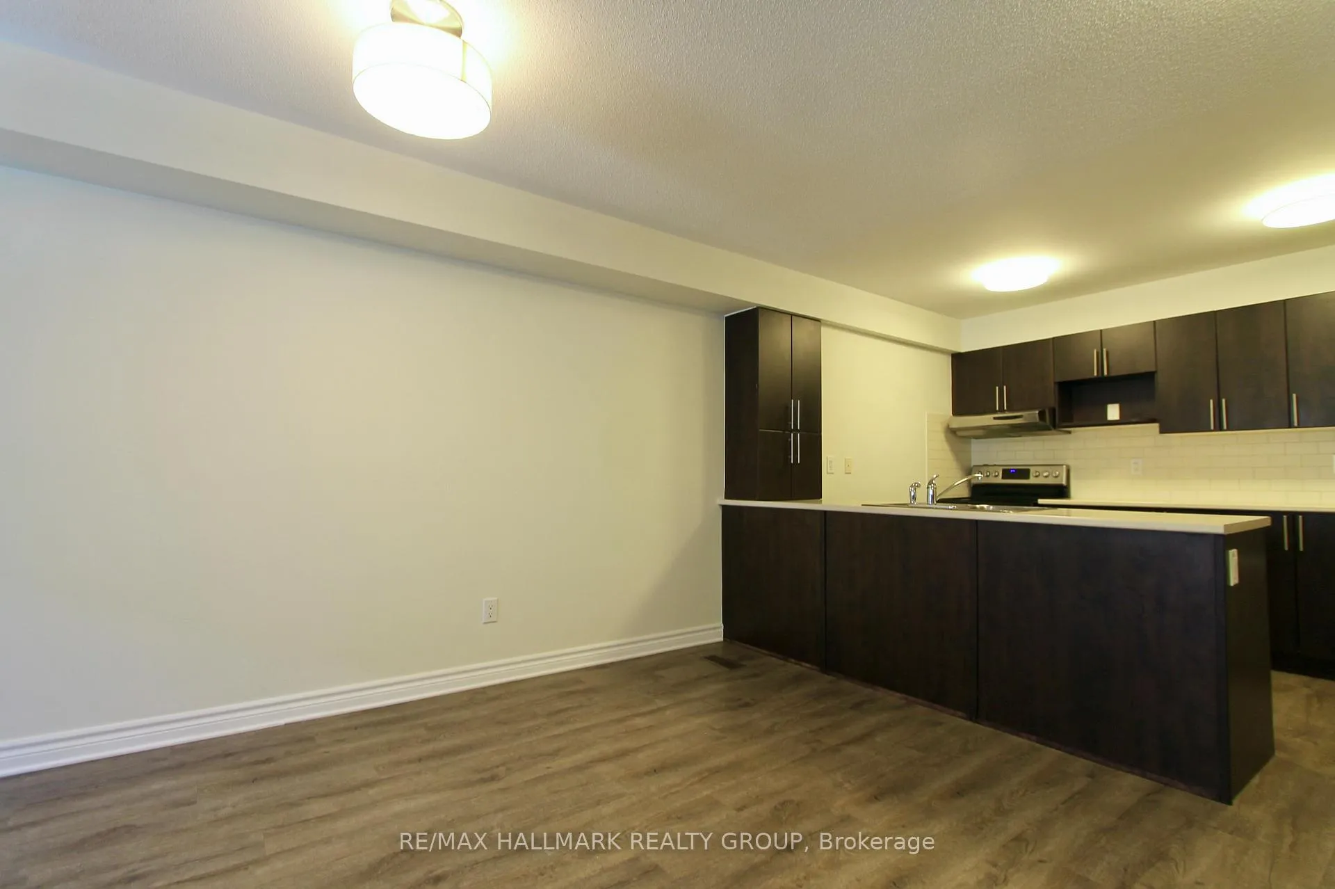 Photo 6 of 126A Lindenshade Drive, Ottawa, Barrhaven - Strandherd — HOMEH
