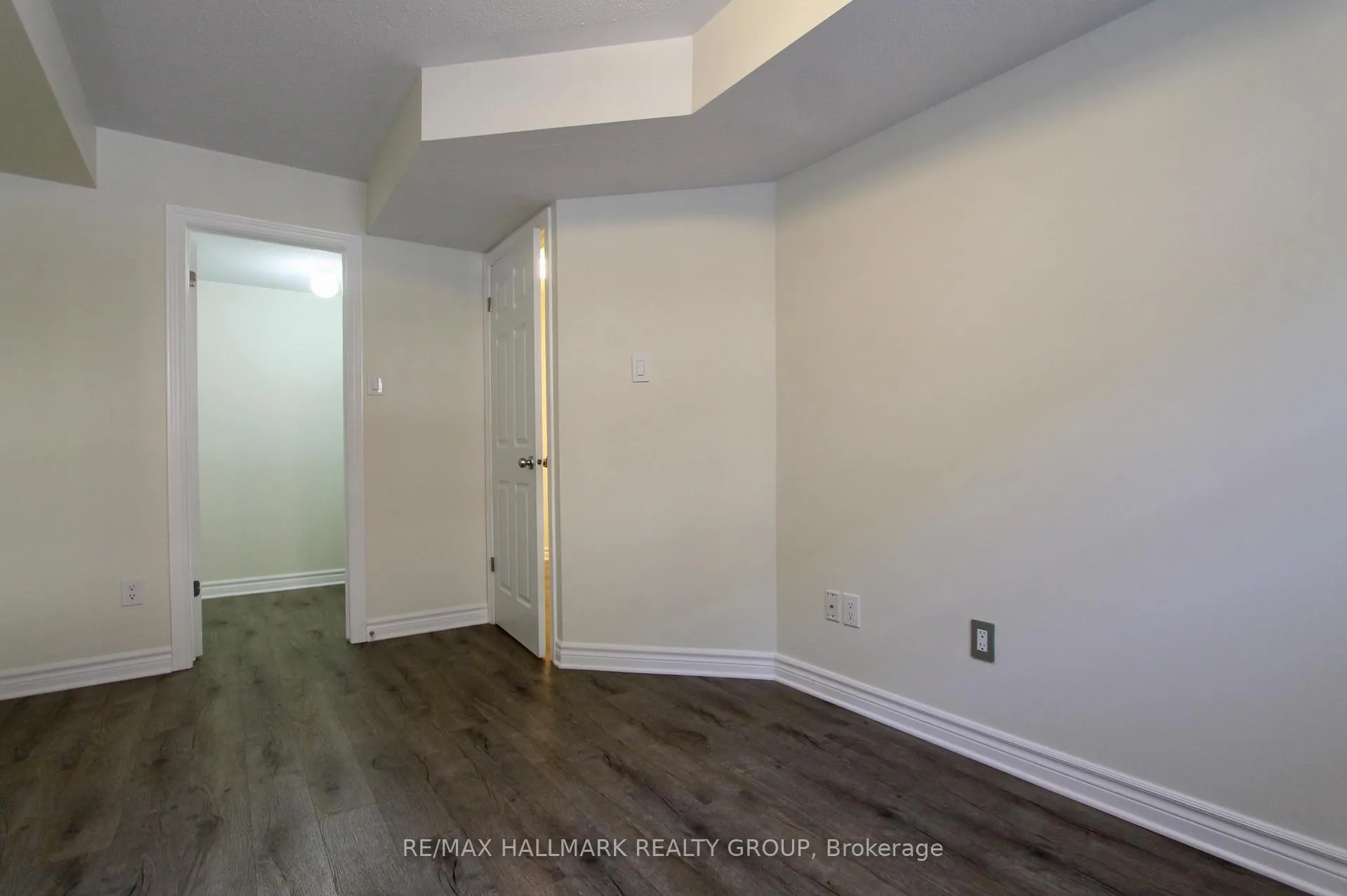 Photo 14 of 126A Lindenshade Drive, Ottawa, Barrhaven - Strandherd — HOMEH
