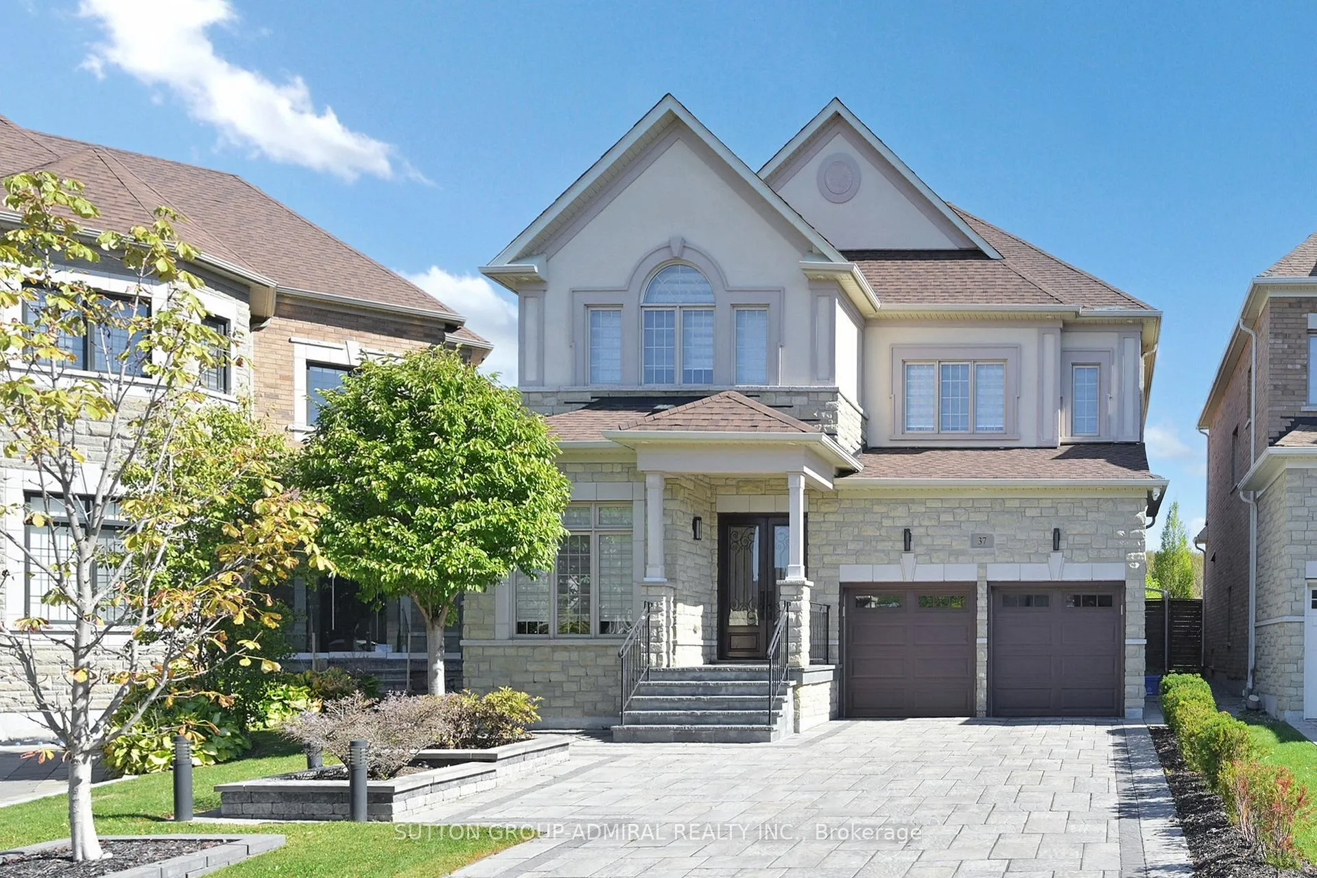 Photo 1 of 37 Cedarpoint Court, Vaughan, Patterson — HOMEH