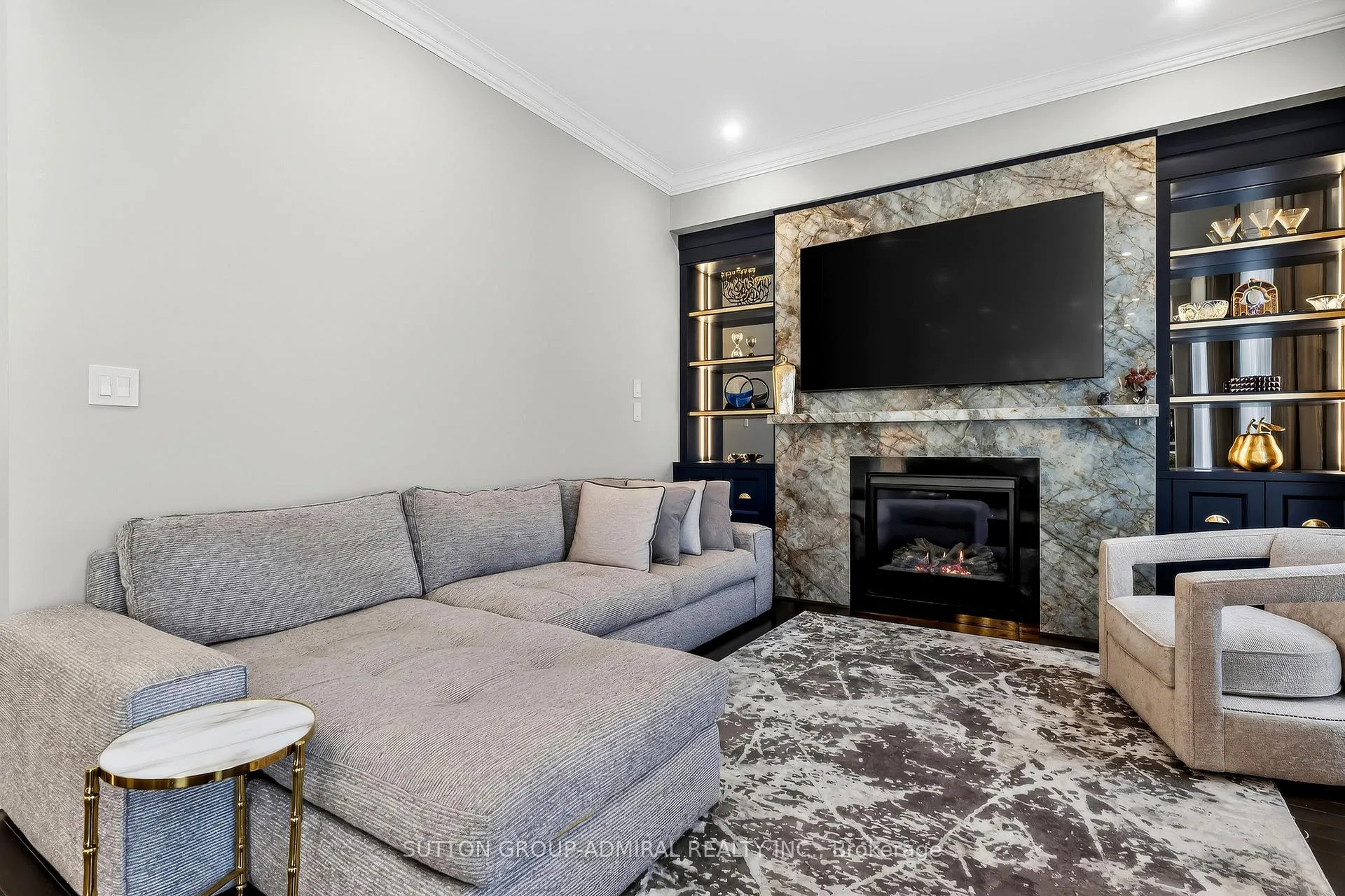 Photo 11 of 37 Cedarpoint Court, Vaughan, Patterson — HOMEH