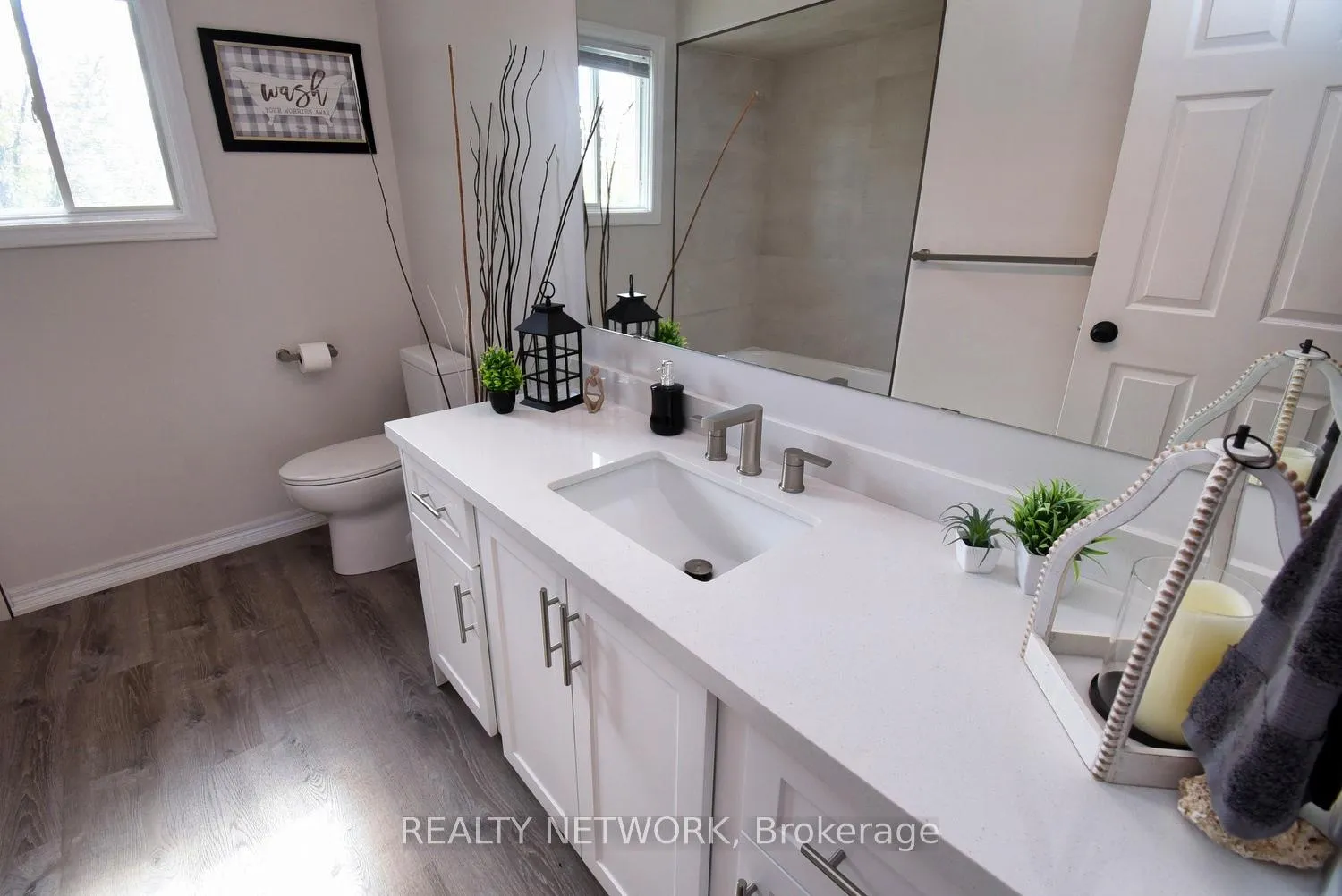 Photo 32 of 29 Riviera Ridge, Hamilton, Winona Park — HOMEH