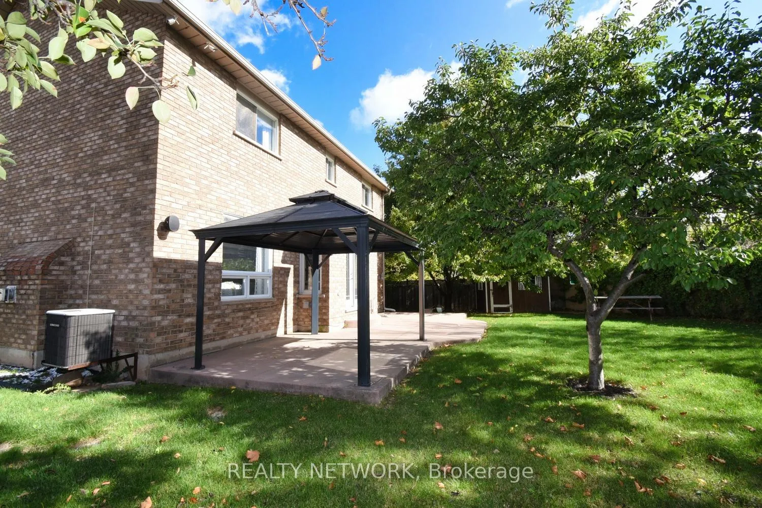 Photo 44 of 29 Riviera Ridge, Hamilton, Winona Park — HOMEH