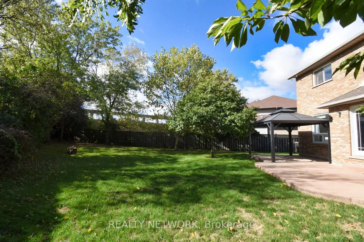 Photo 46 of 29 Riviera Ridge, Hamilton, Winona Park — HOMEH