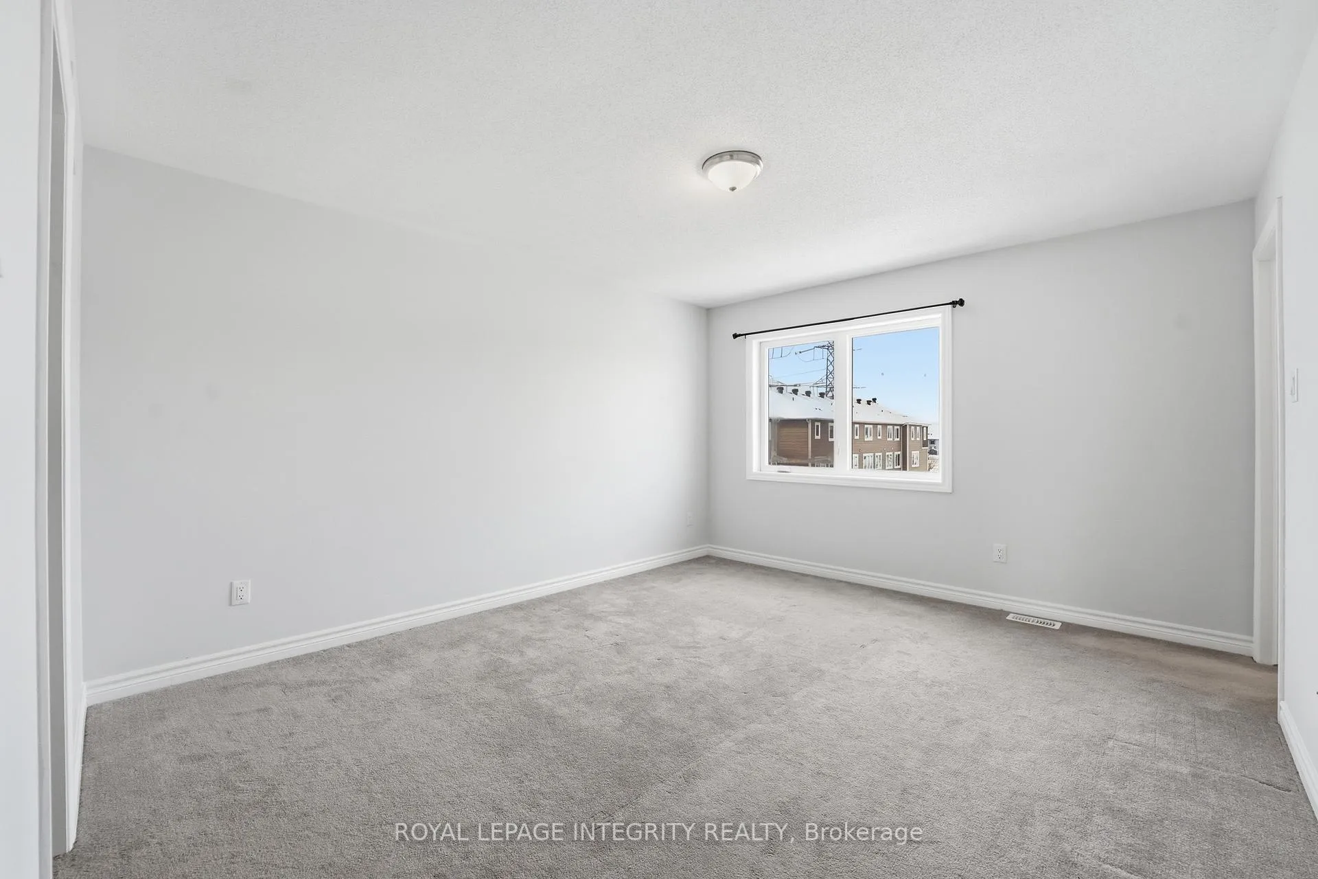 Photo 9 of 145 Gelderland Private, Ottawa, Kanata - Emerald Meadows/Trailwest — HOMEH