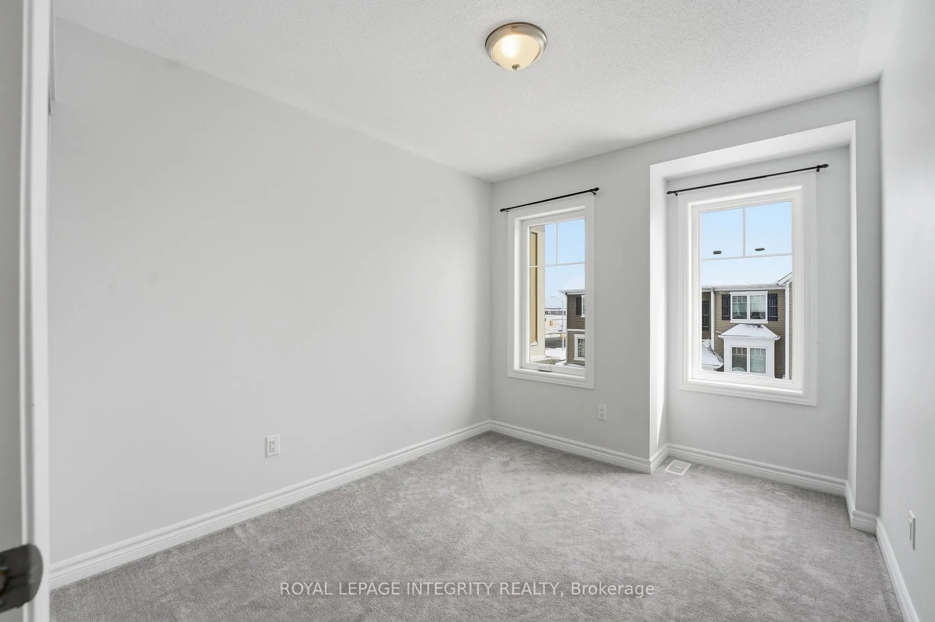 Photo 12 of 145 Gelderland Private, Ottawa, Kanata - Emerald Meadows/Trailwest — HOMEH