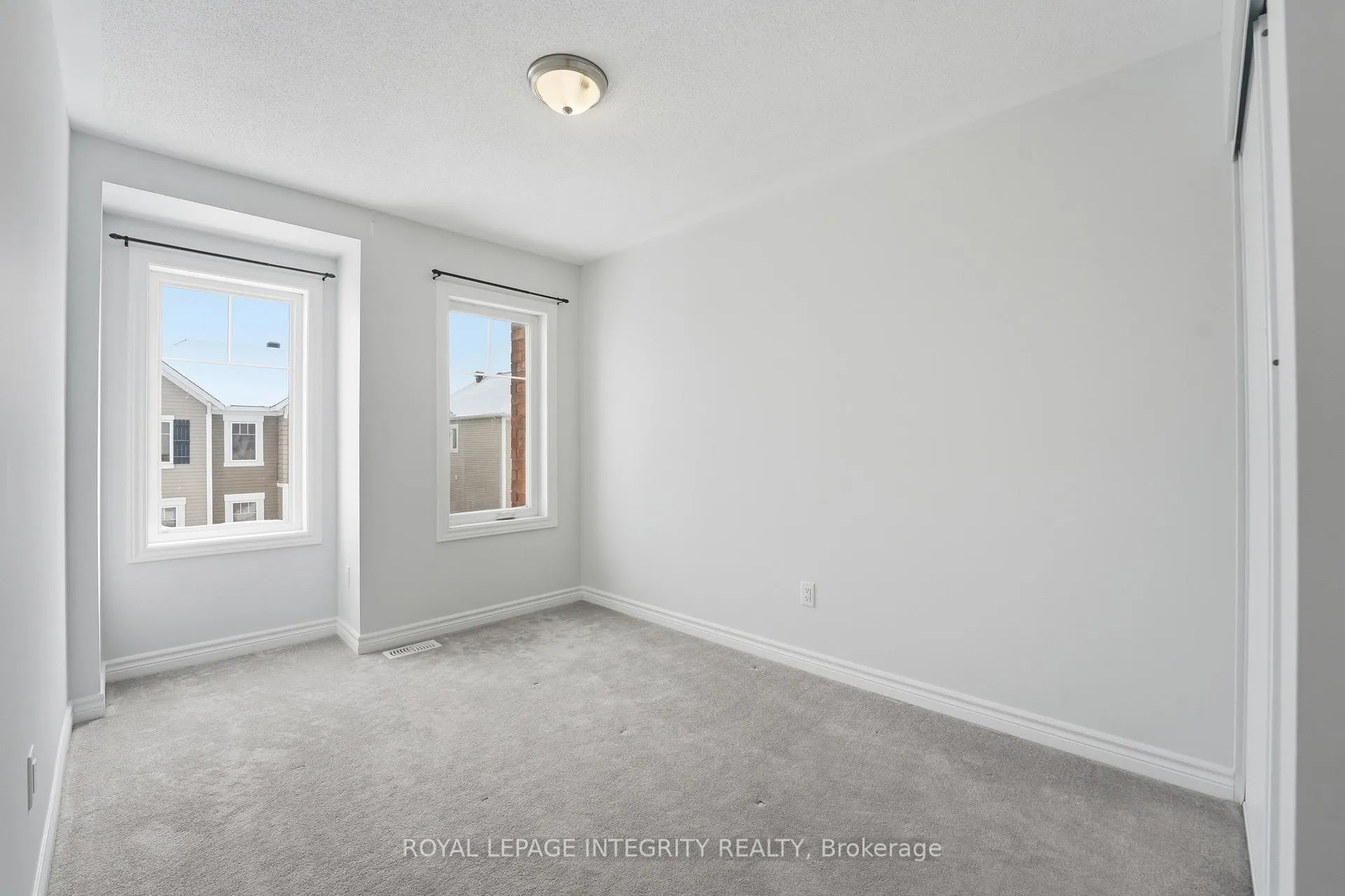 Photo 13 of 145 Gelderland Private, Ottawa, Kanata - Emerald Meadows/Trailwest — HOMEH